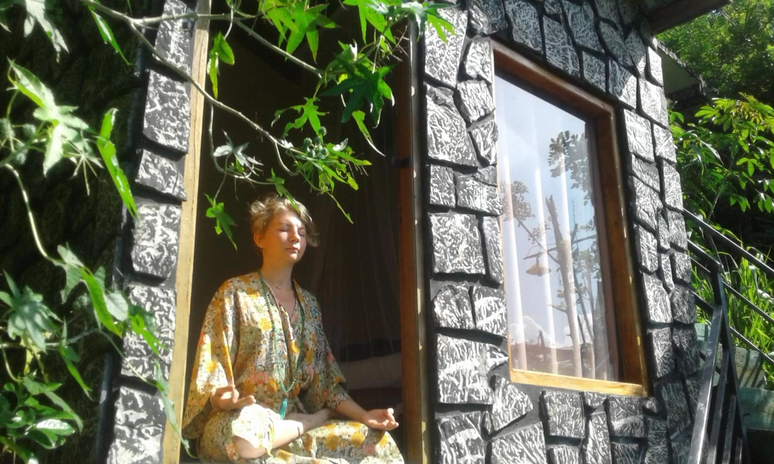 Ella Lucky Panoramic