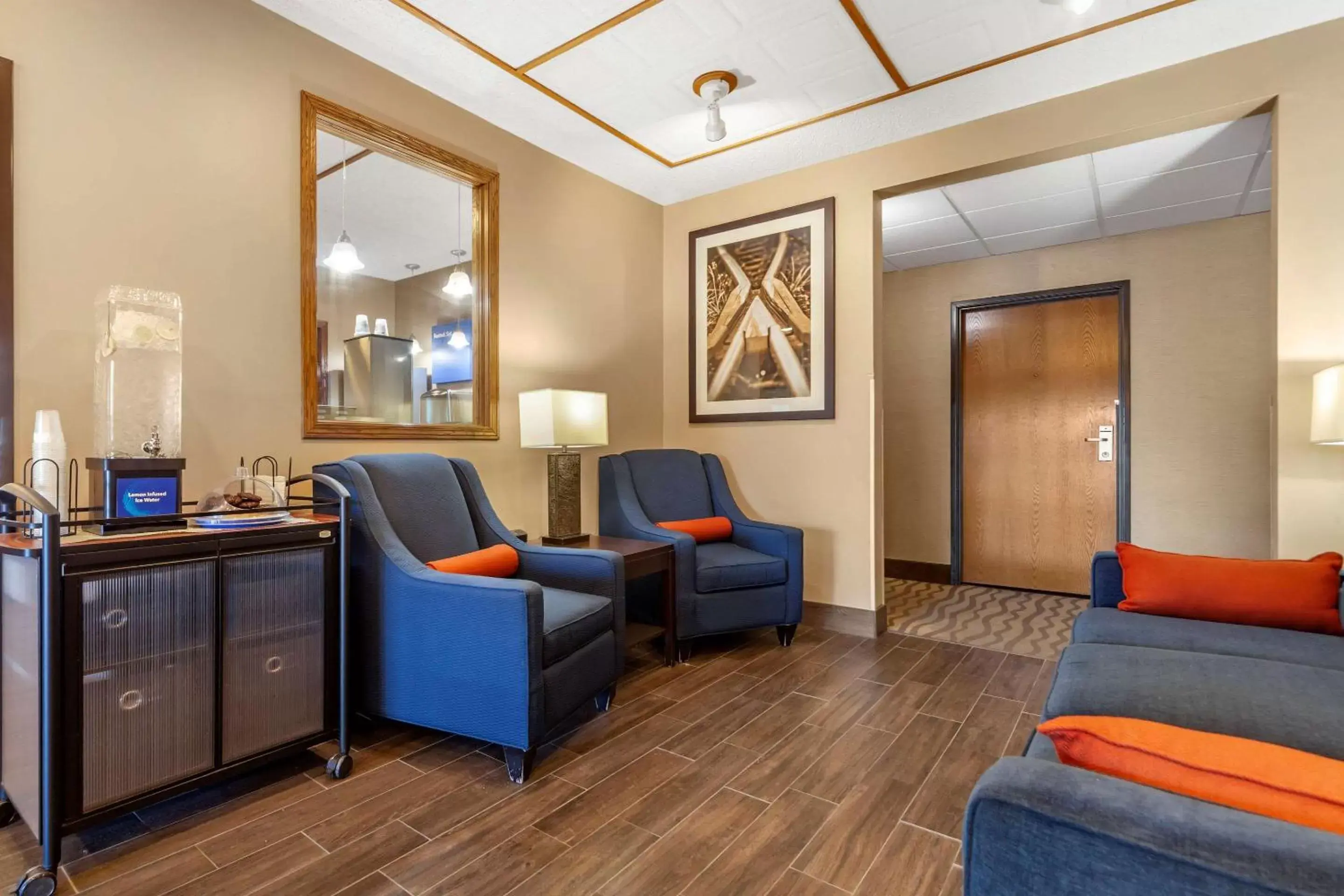 Lobby or reception, Seating Area in Comfort Inn Valentine
