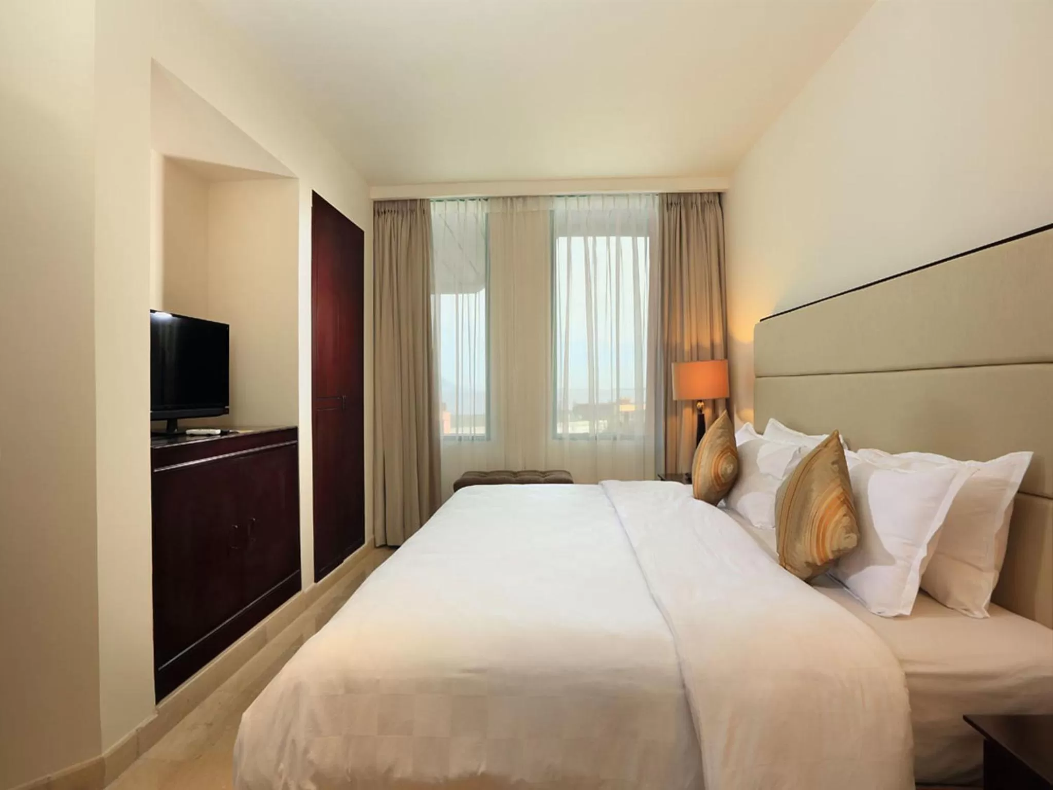 Bedroom, Bed in Aryaduta Manado