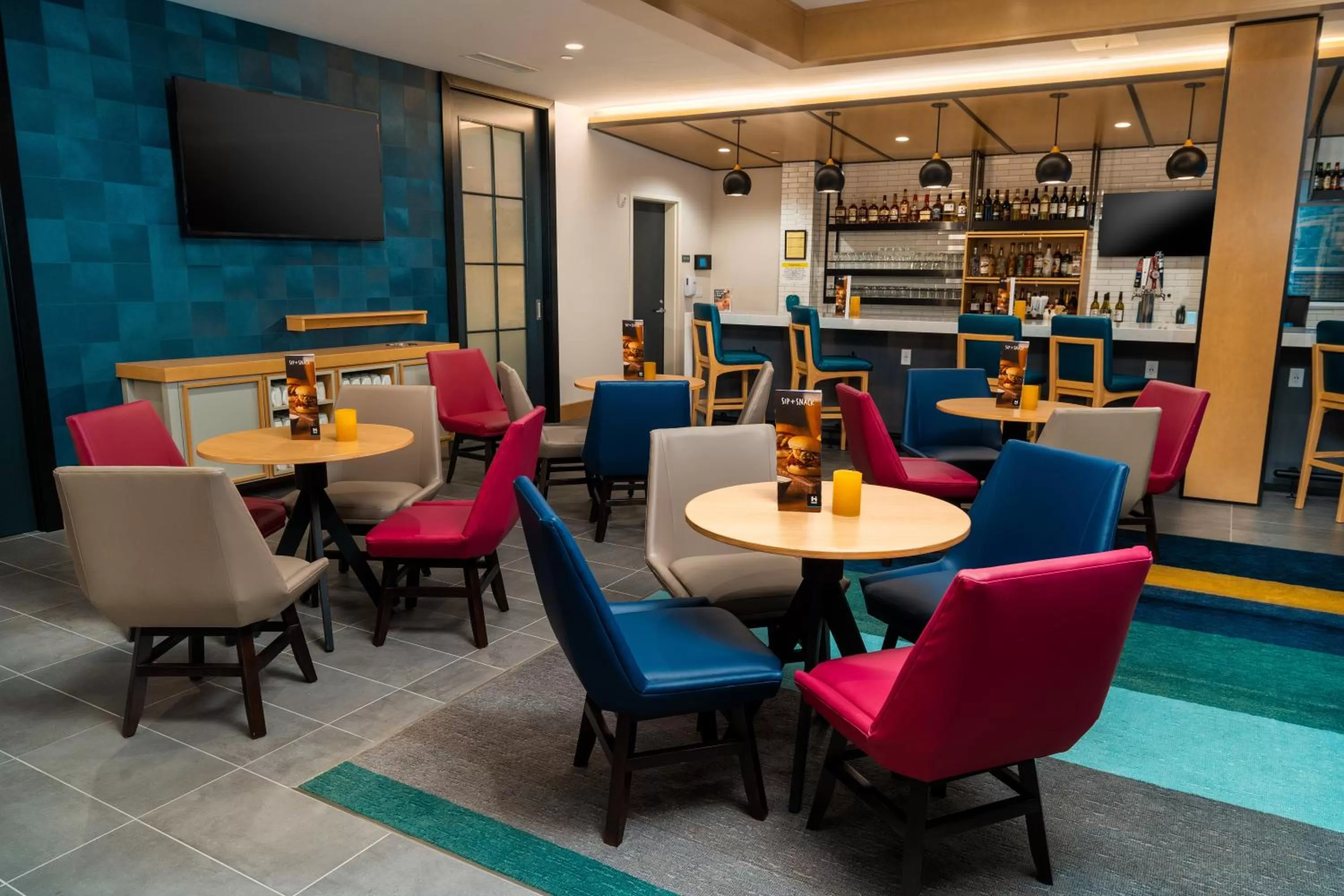 Lounge or bar in Hyatt House Nashville/Franklin/Cool Springs