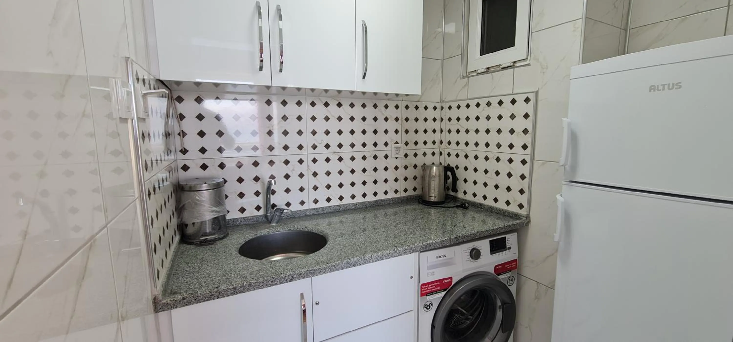 Lake view in Lale Pension