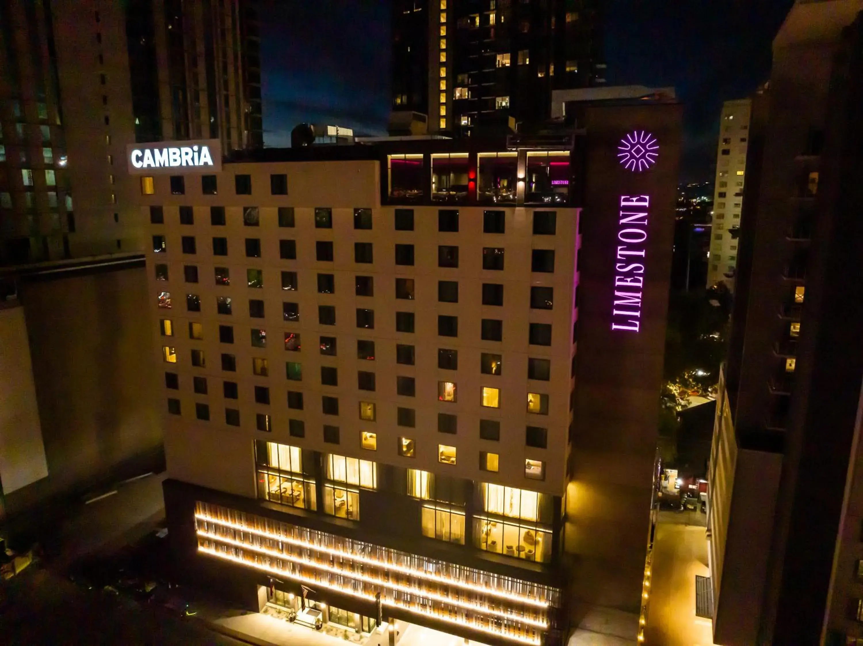 Property building in Cambria Hotel Austin Downtown