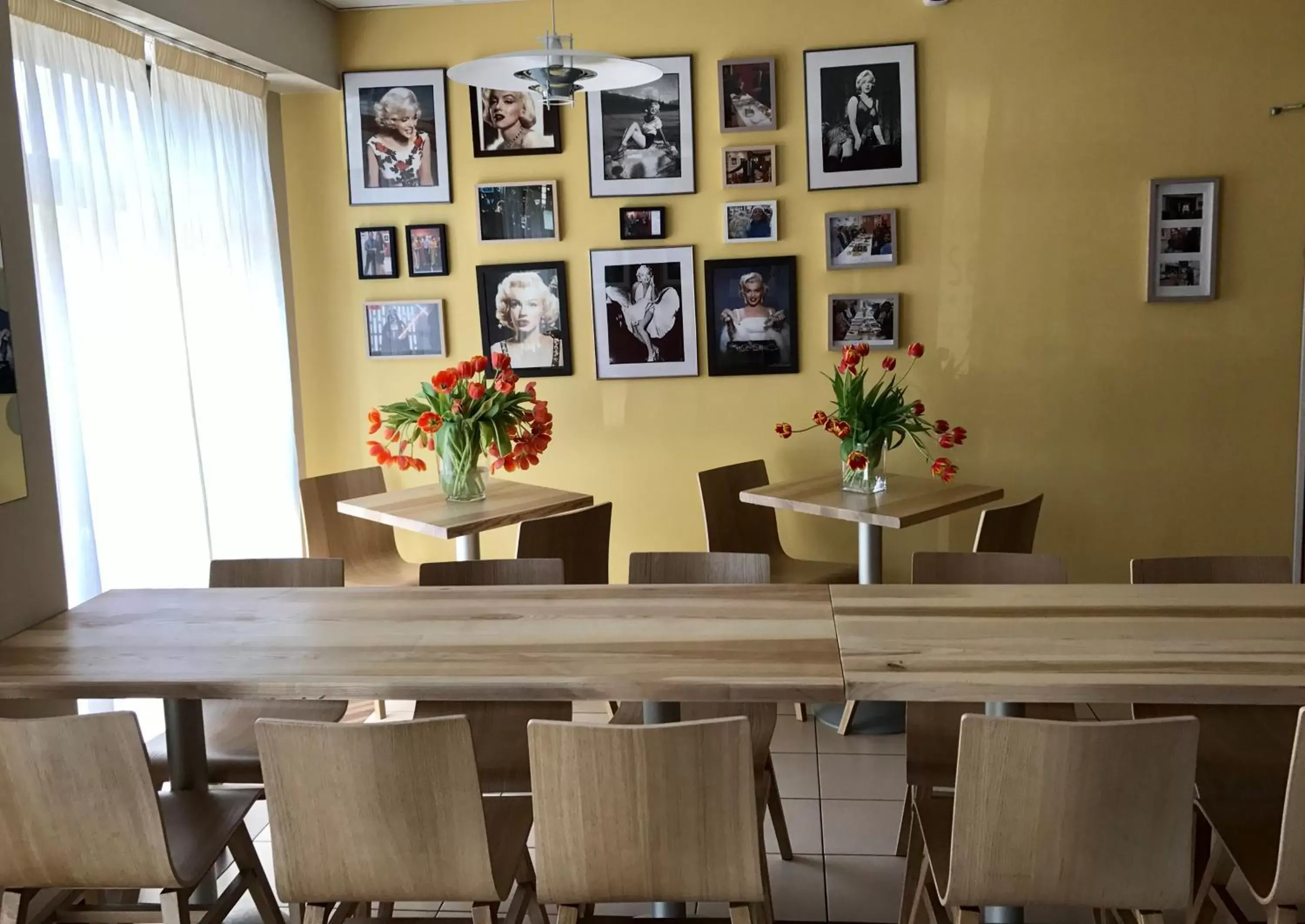 Banquet/Function facilities, Dining Area in Villa Val Senart 1ere Avenue