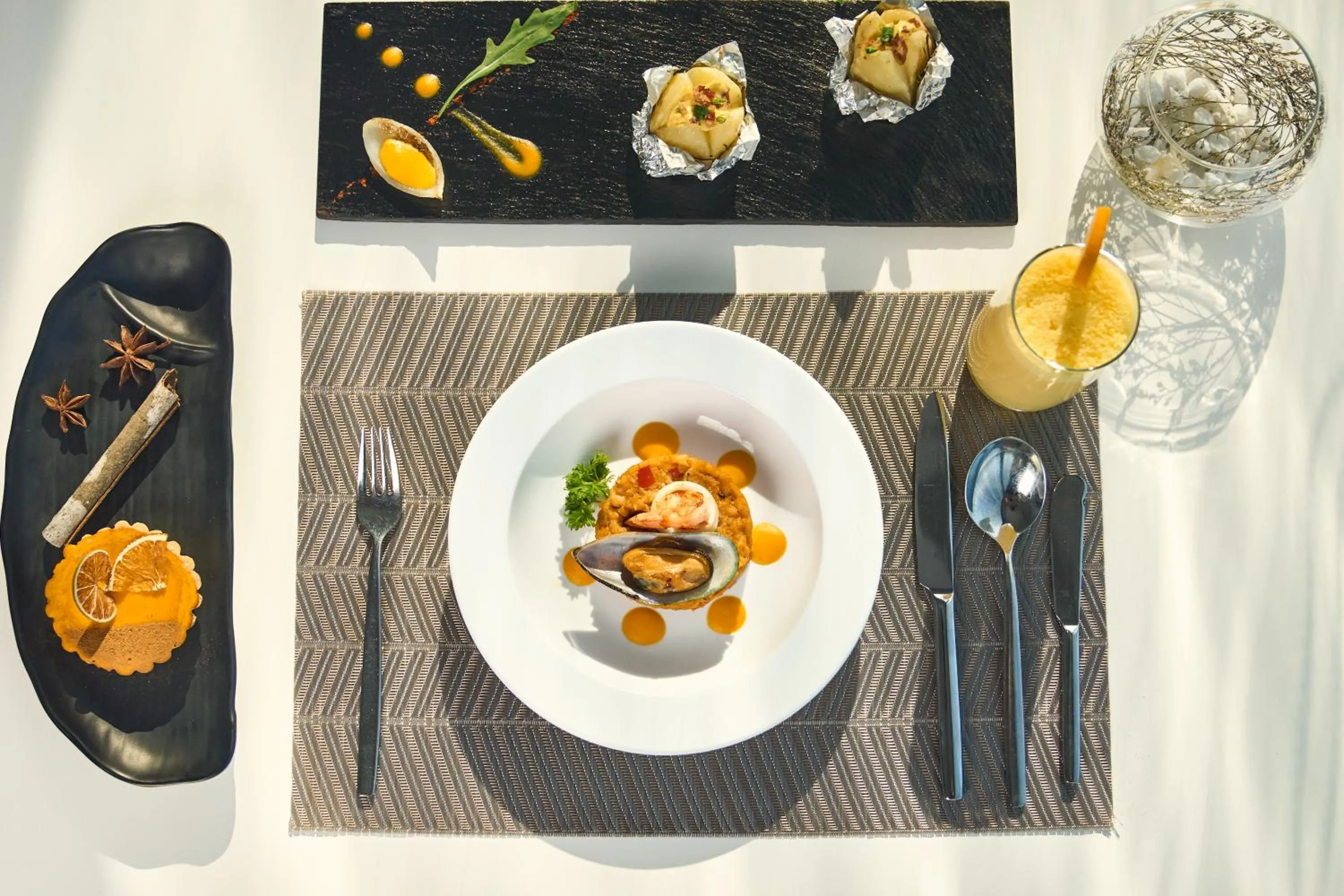 Buffet breakfast in Vinpearl Beachfront Nha Trang