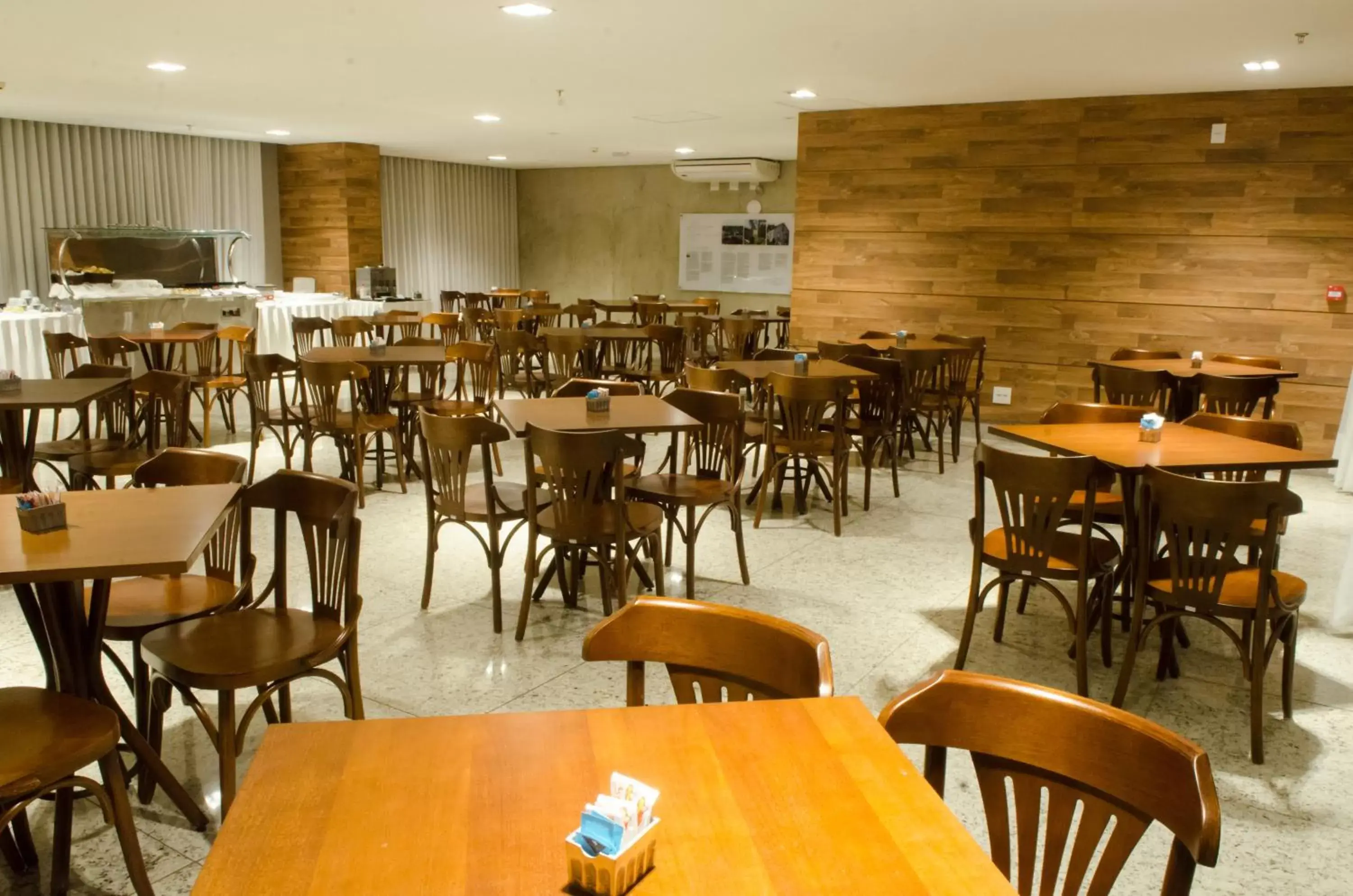 Food and drinks, Restaurant/Places to Eat in Ville Celestine Condo Hotel e Eventos