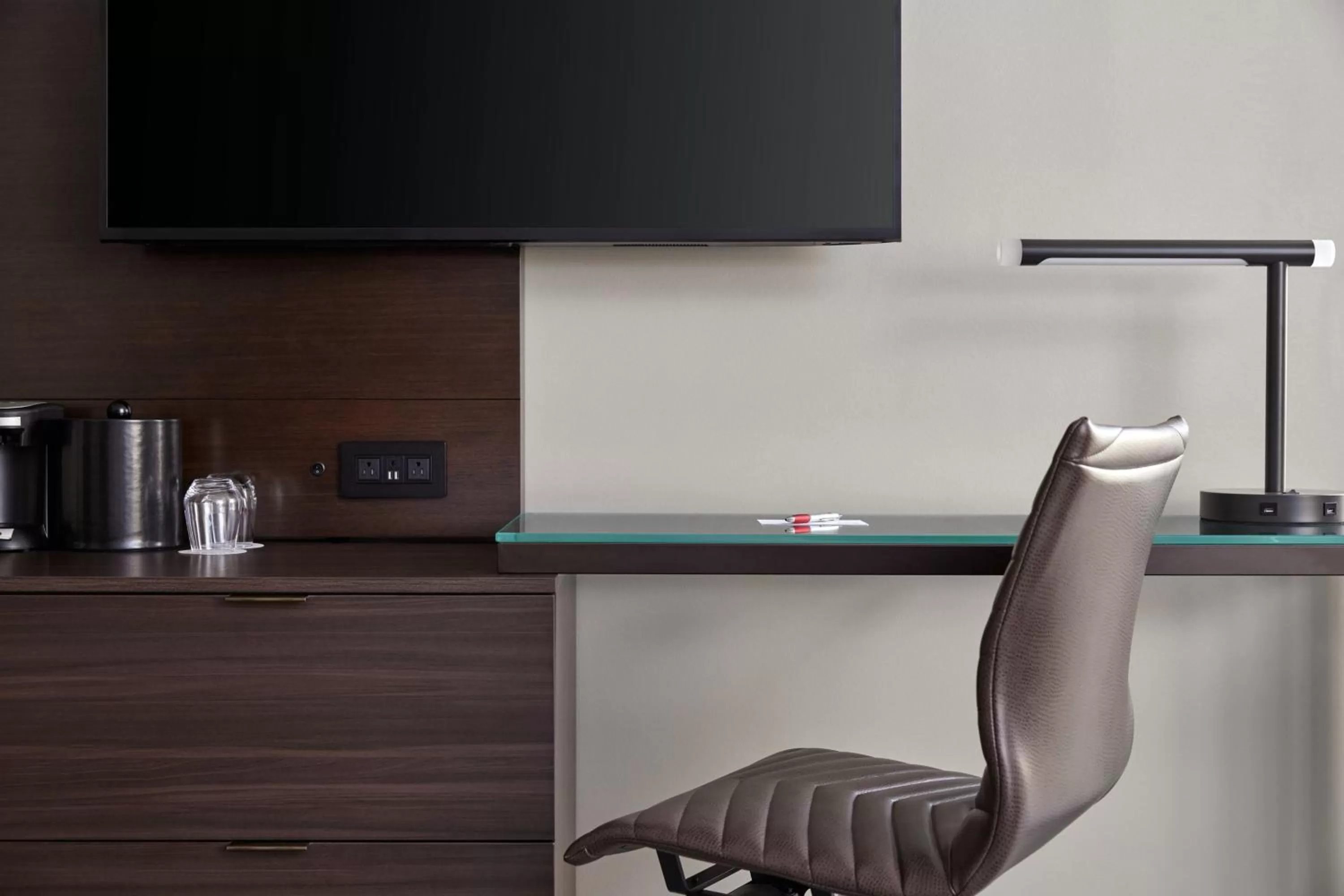 Photo of the whole room in Westfields Marriott Washington Dulles