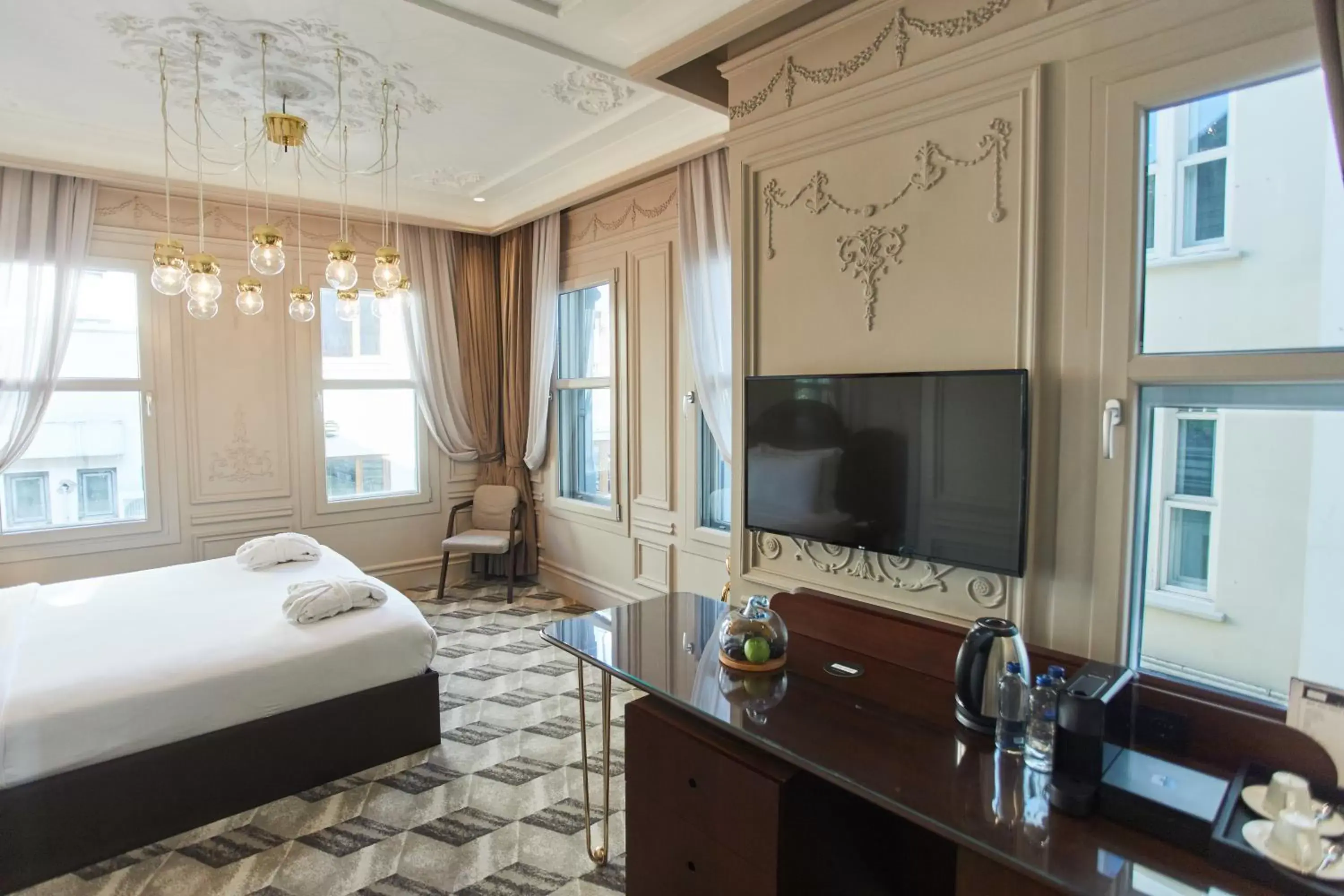 Photo of the whole room, TV/Entertainment Center in The Stay Bosphorus