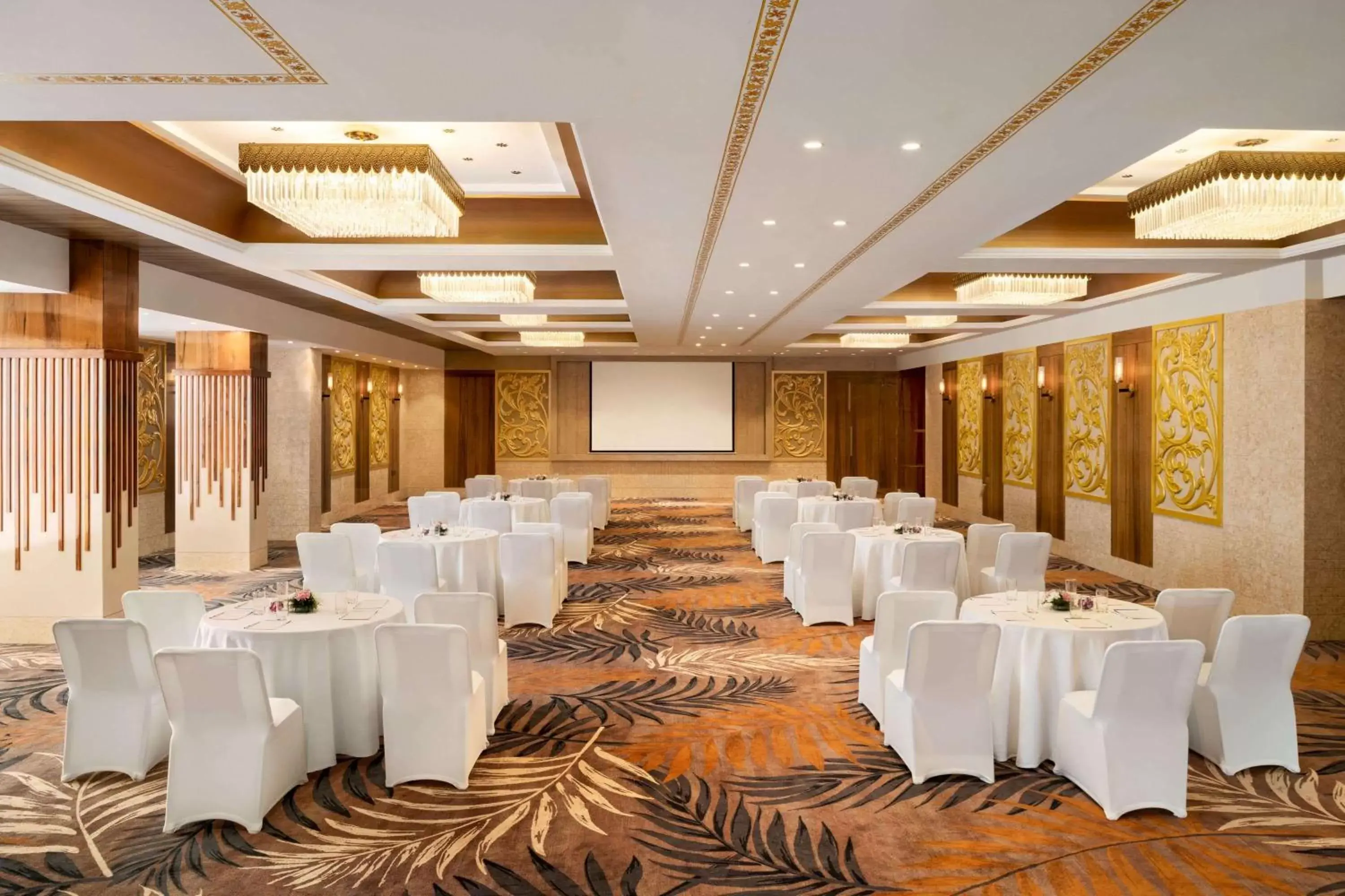 Banquet/Function facilities, Banquet Facilities in Howard Johnson by Wyndham Udaipur Roop Nagar