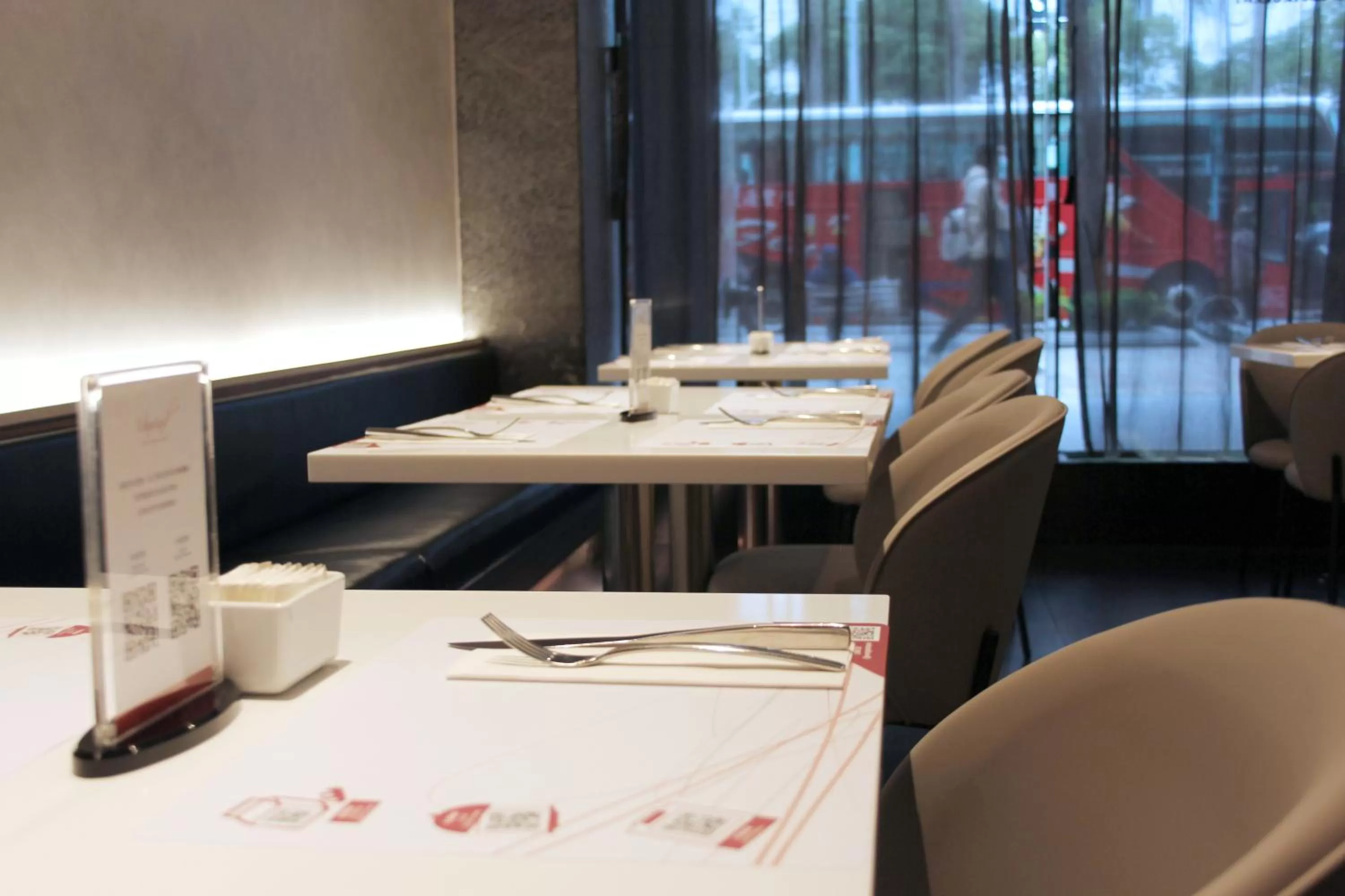 Restaurant/places to eat in WESTGATE Hotel