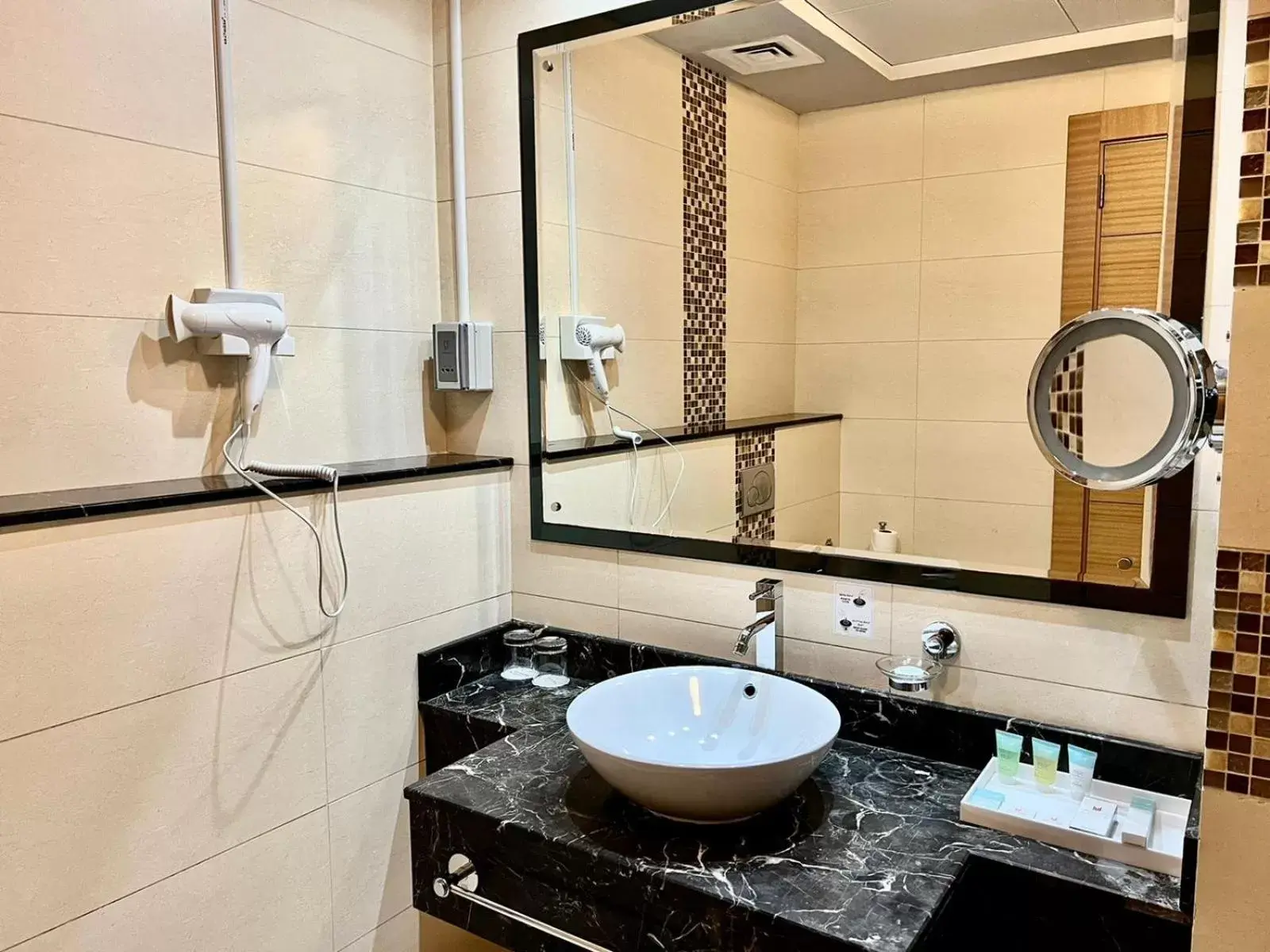Bathroom in Copthorne Hotel Sharjah
