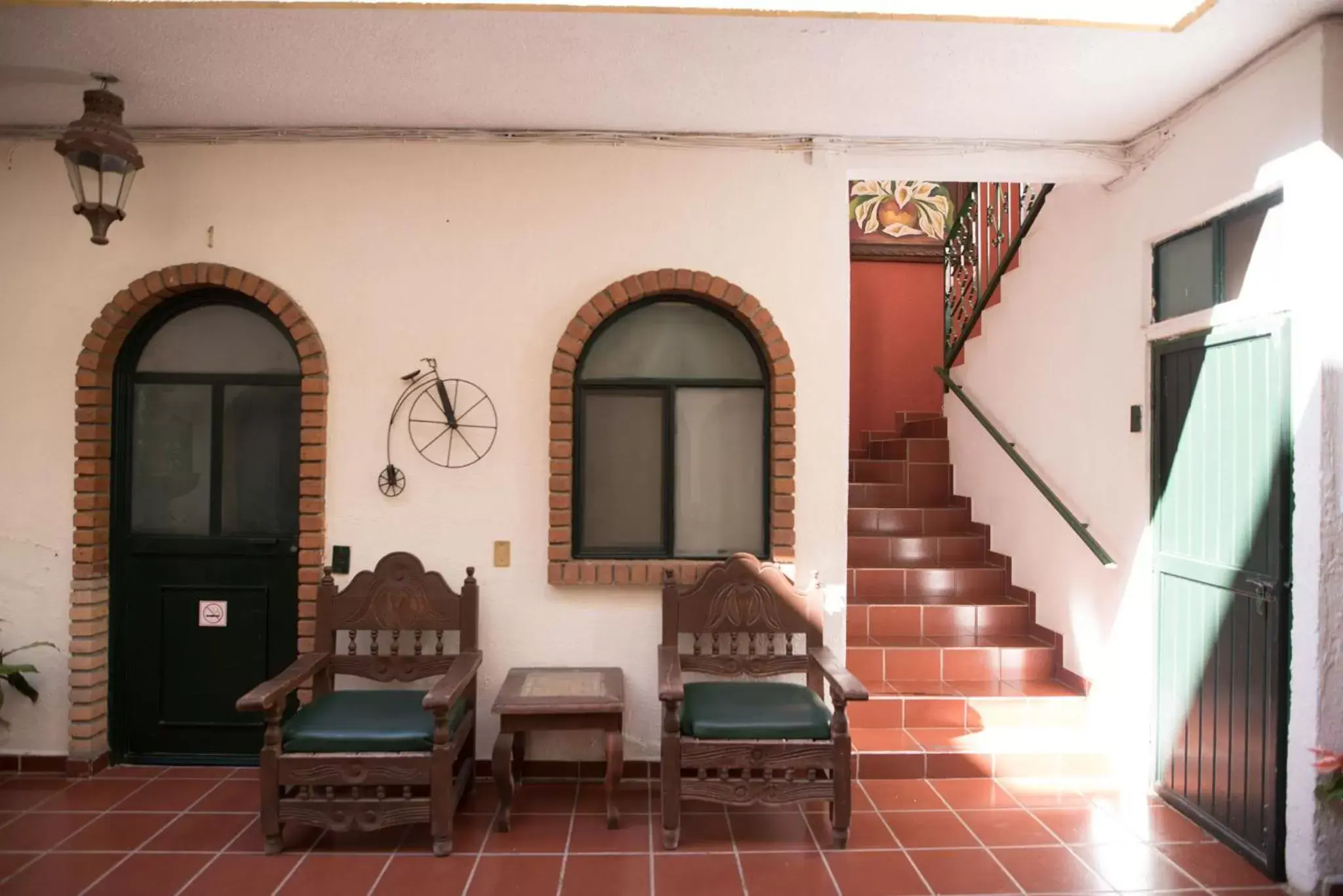 Patio, Seating Area in Hotel María Elena