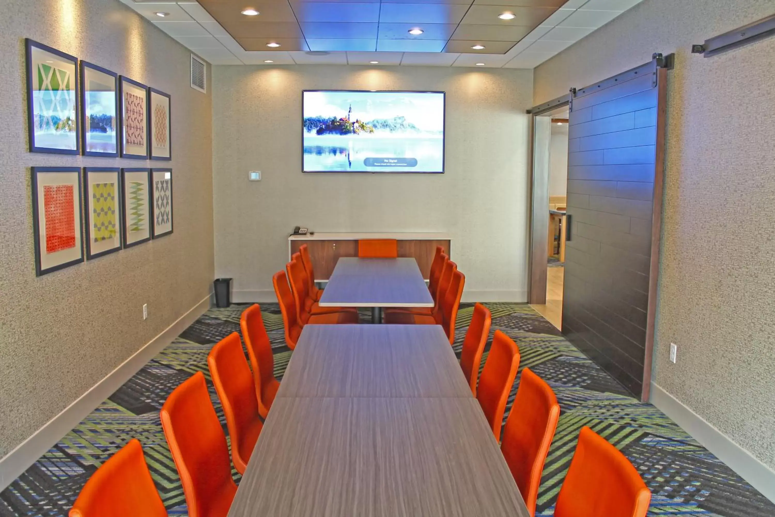 Meeting/conference room, Restaurant/Places to Eat in Holiday Inn Express & Suites - St. Louis South - I-55, an IHG Hotel