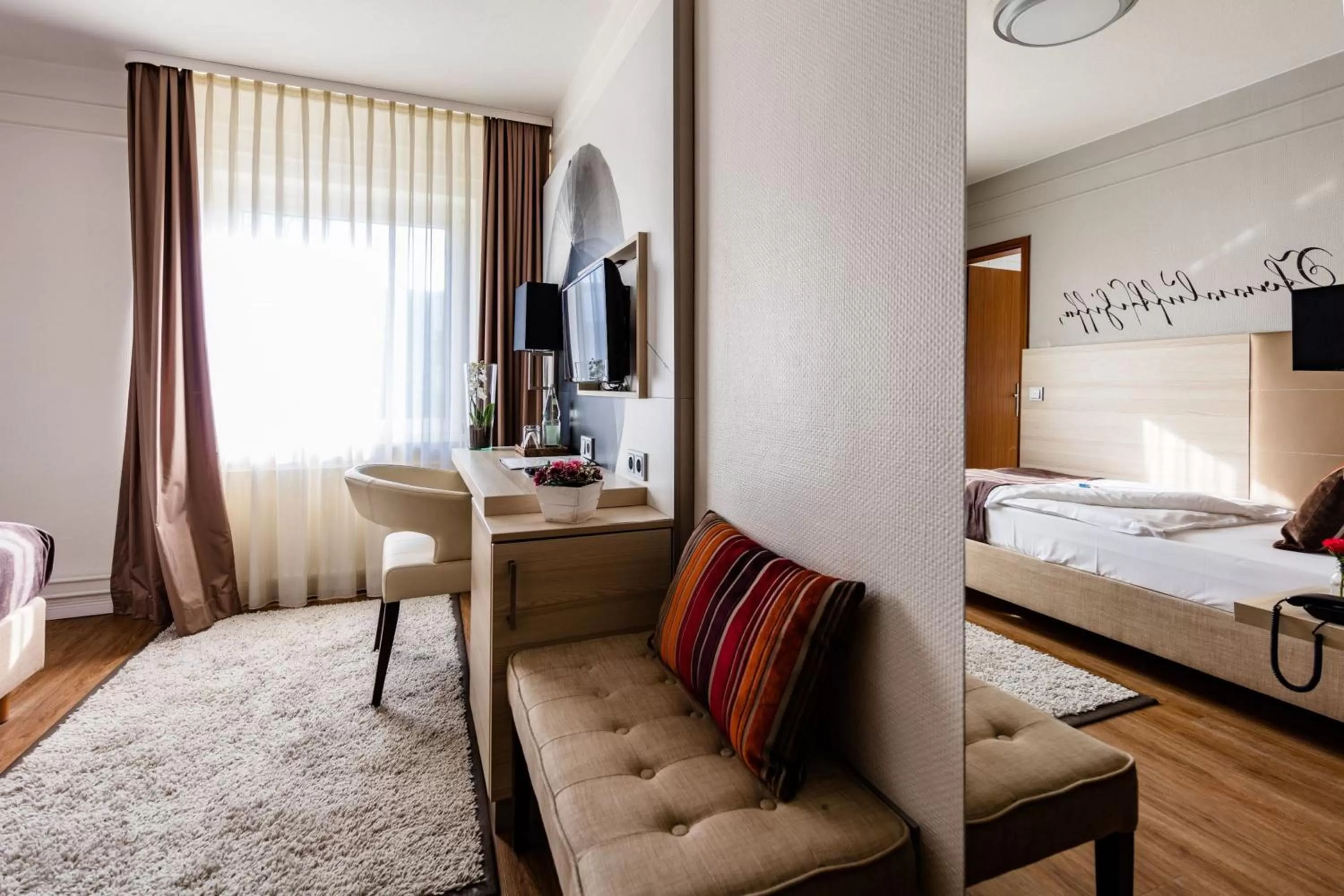 TV and multimedia, Bed in Hotel Zum Zeppelin Hamburg