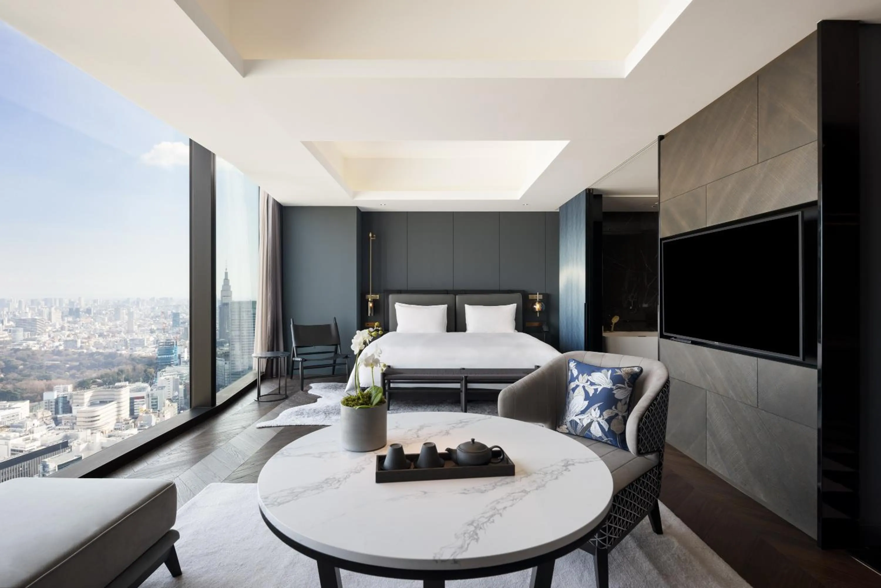 Seating area in BELLUSTAR TOKYO, A Pan Pacific Hotel