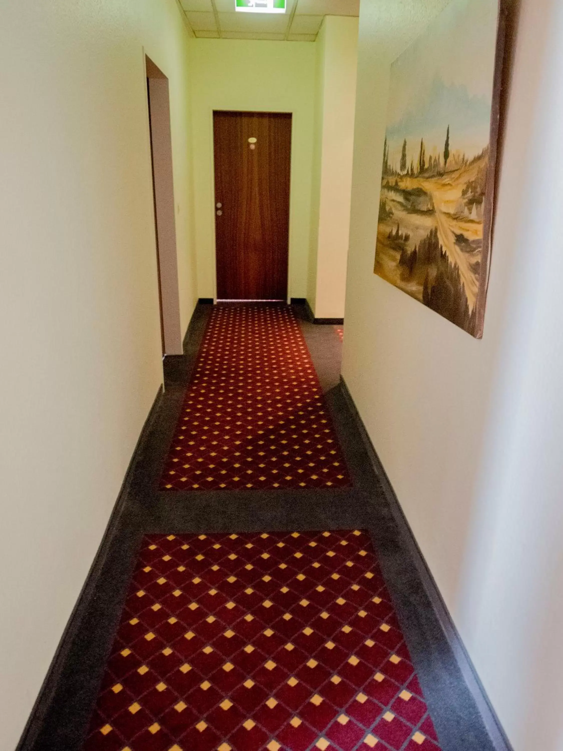 Photo of the whole room in Hotel Lumen am Hauptbahnhof Photo of the whole room in Hotel Lumen am Hauptbahnhof