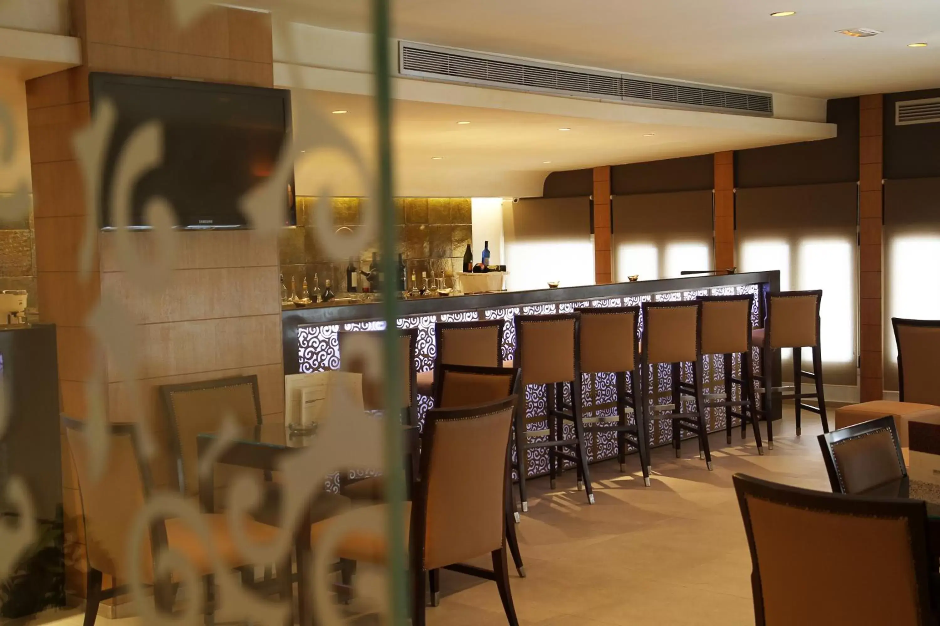 Lounge or bar in Golf Royal Hotel
