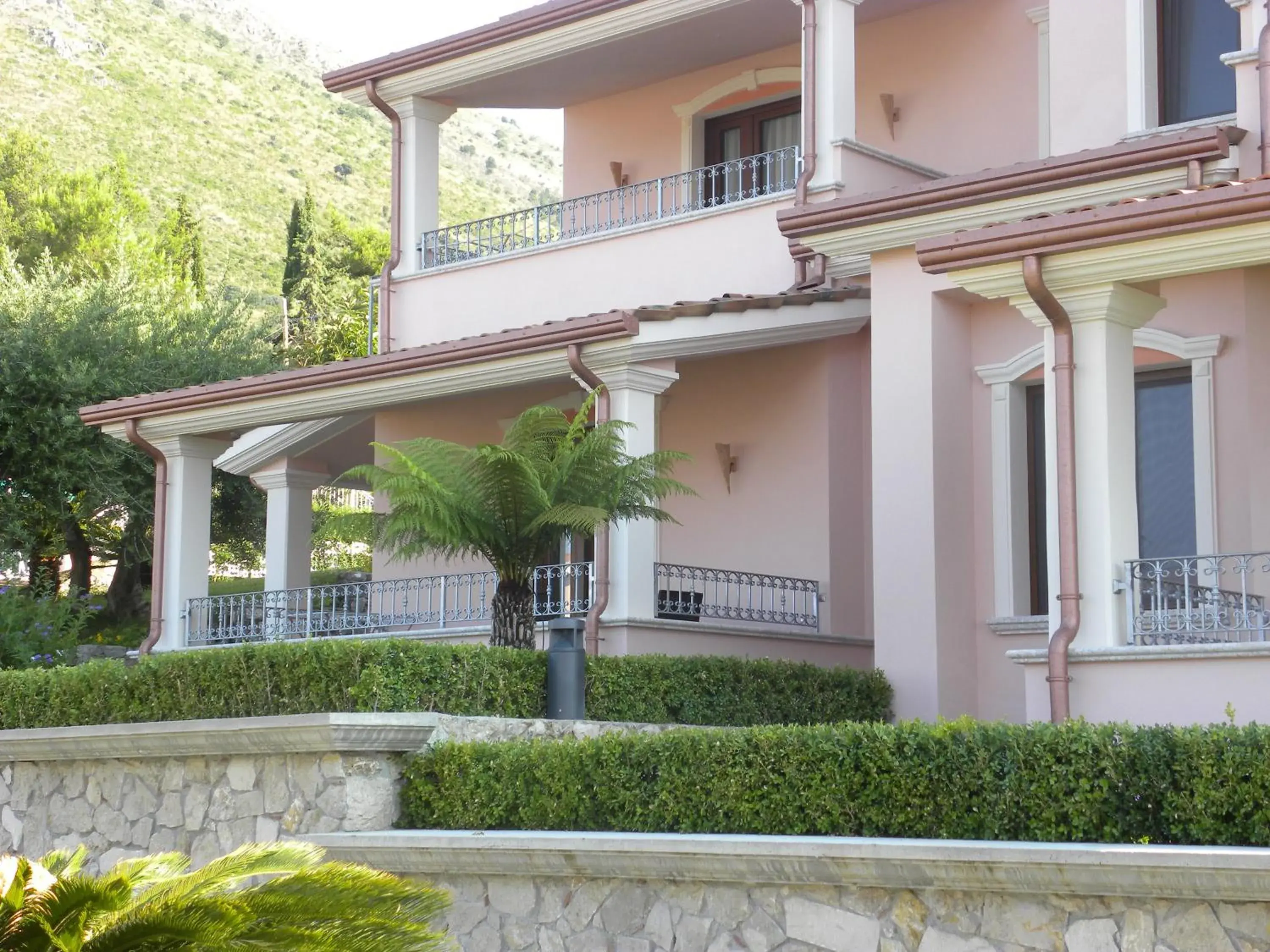 Facade/entrance, Property Building in Hotel Ristorante Borgo La Tana