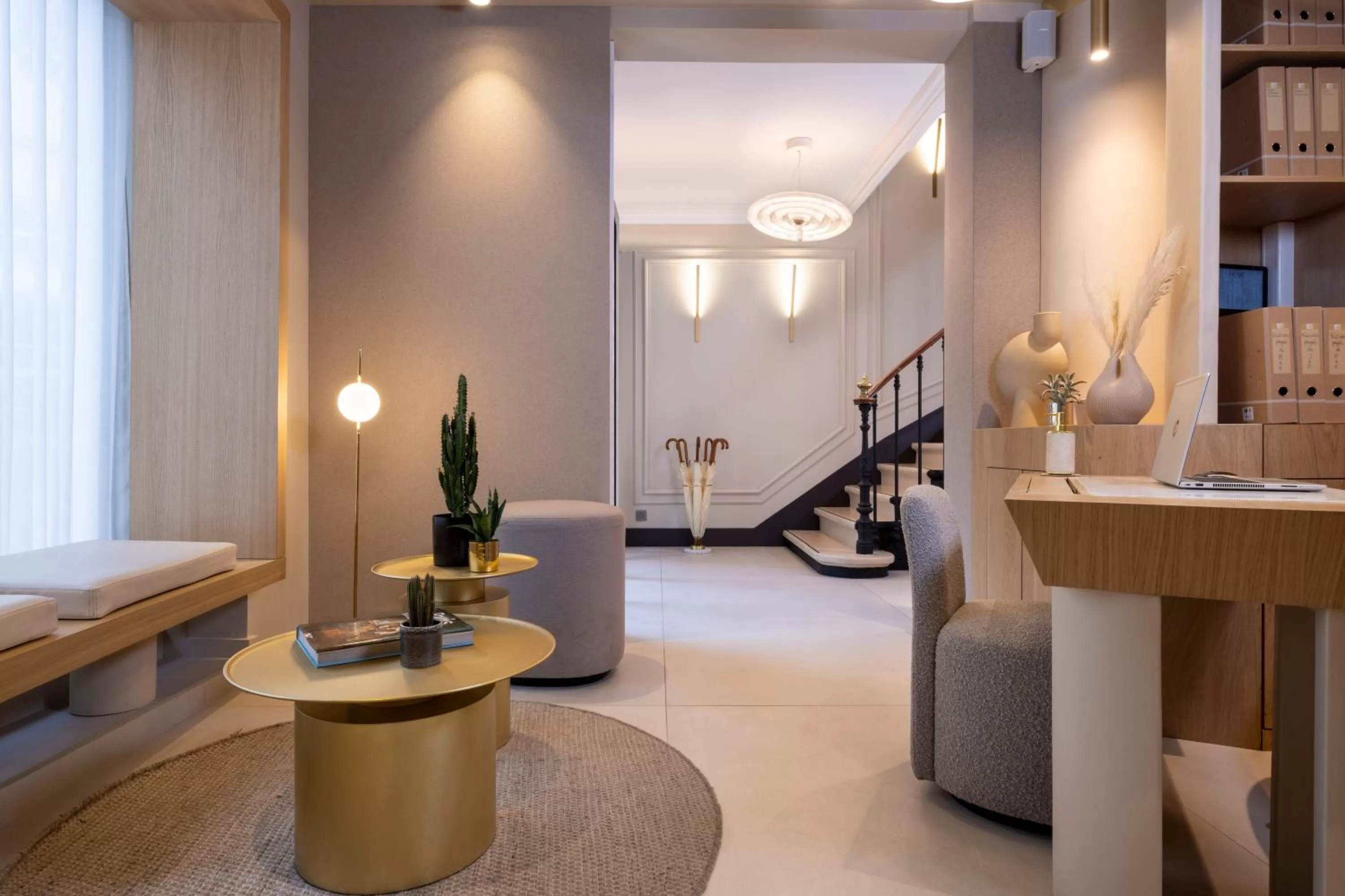 Lobby or reception in Hôtel Beige