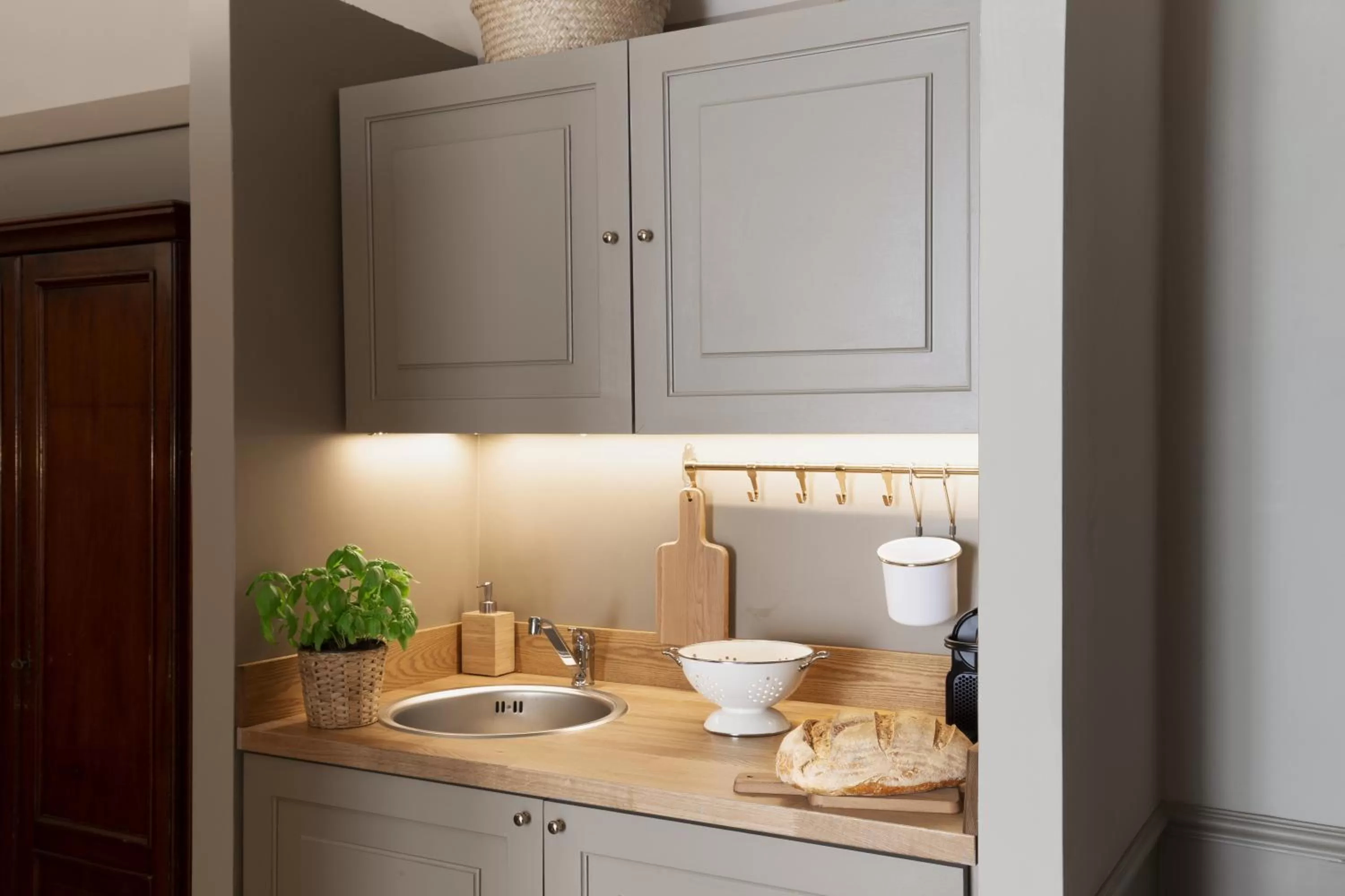 Kitchen or kitchenette in Hotel donna Francesca