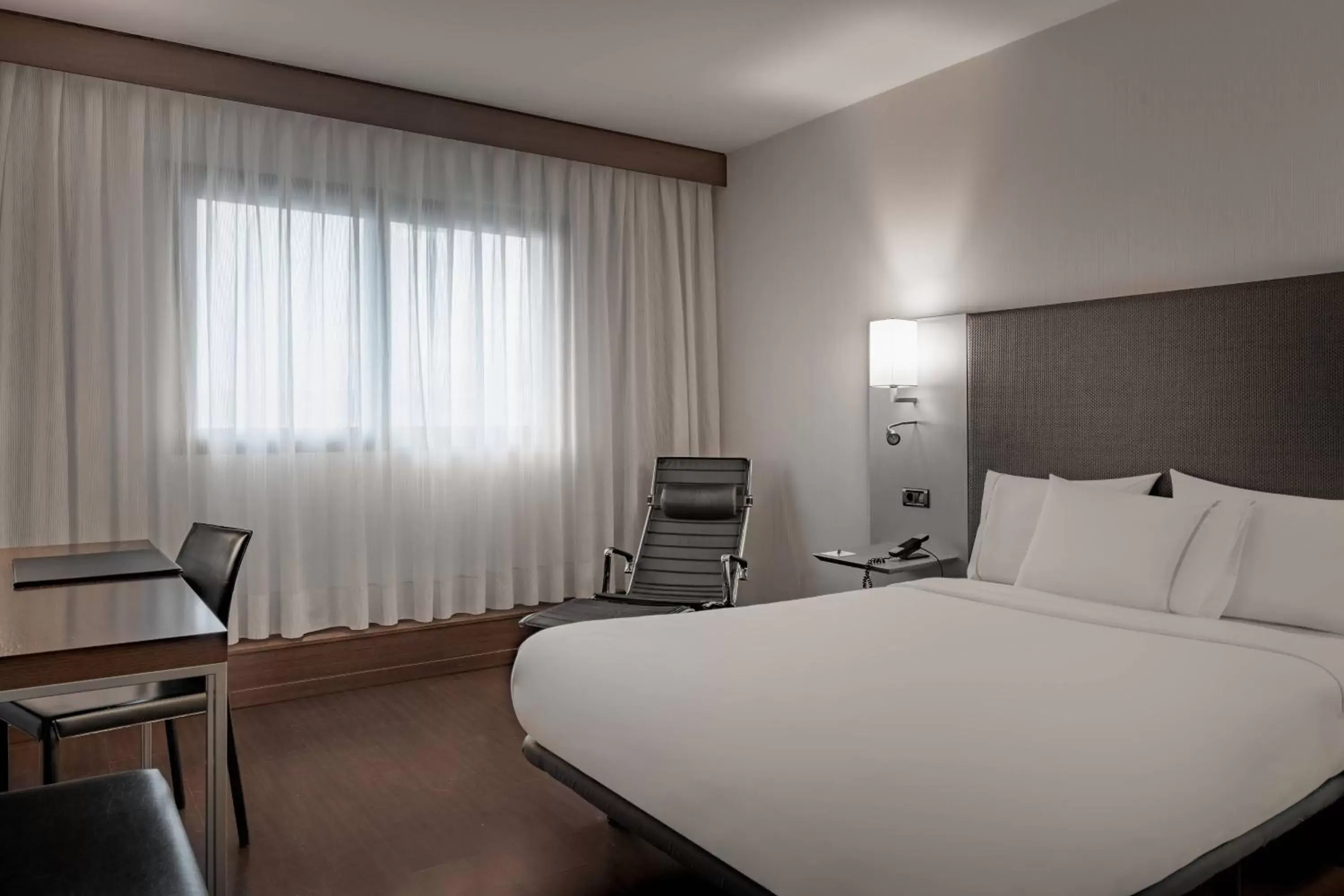 Photo of the whole room, Bed in AC Hotel Porto by Marriott