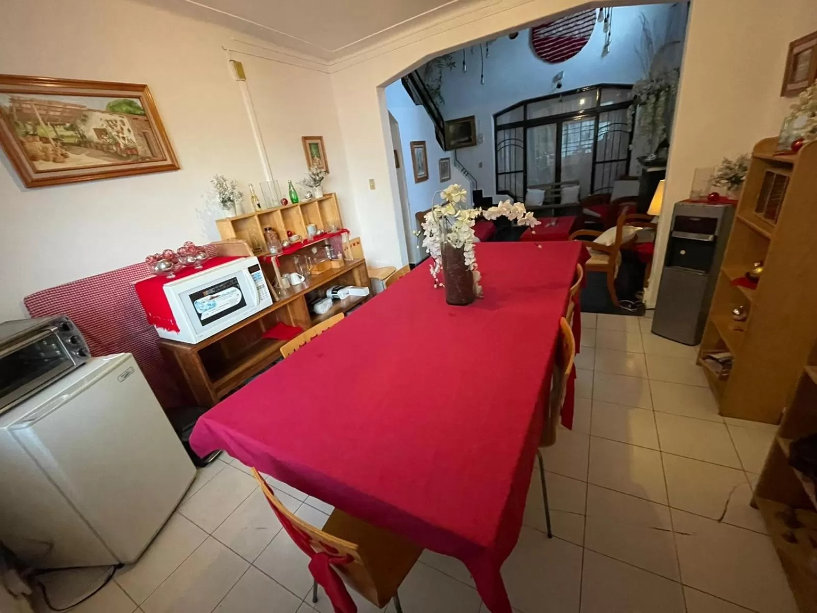 Communal lounge/ TV room in Hostal Roma Condesa