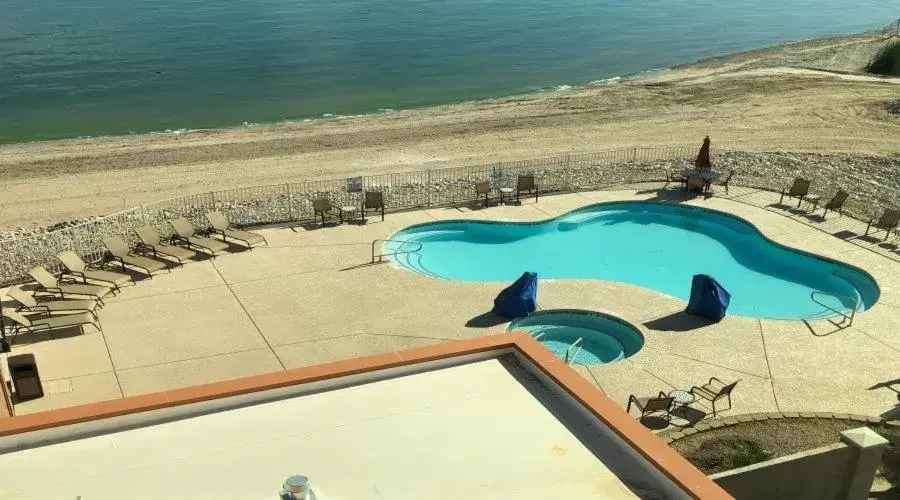 Property building, Pool View in Havasu Landing Resort and Casino