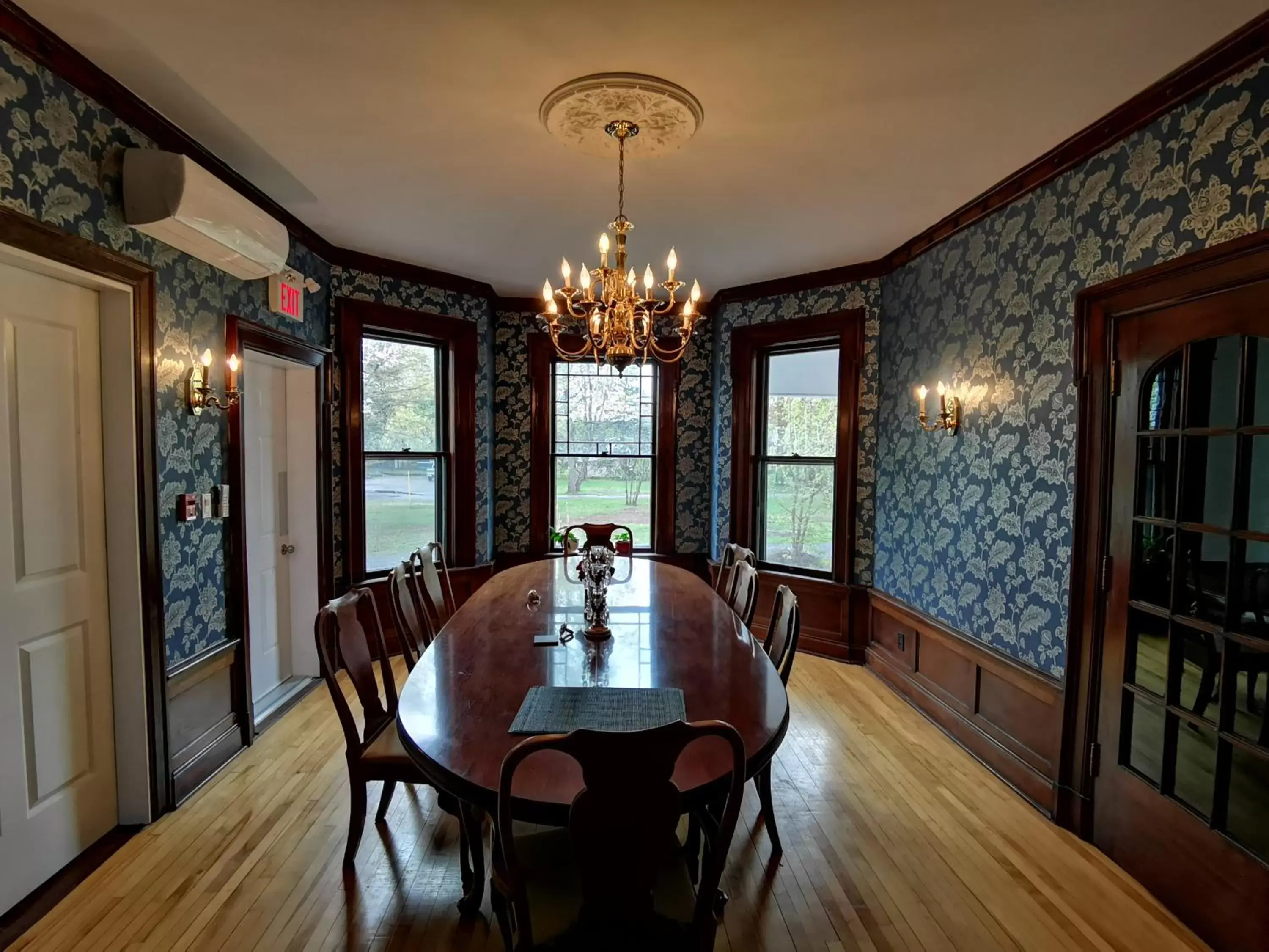 Dining Area in By The River B&B