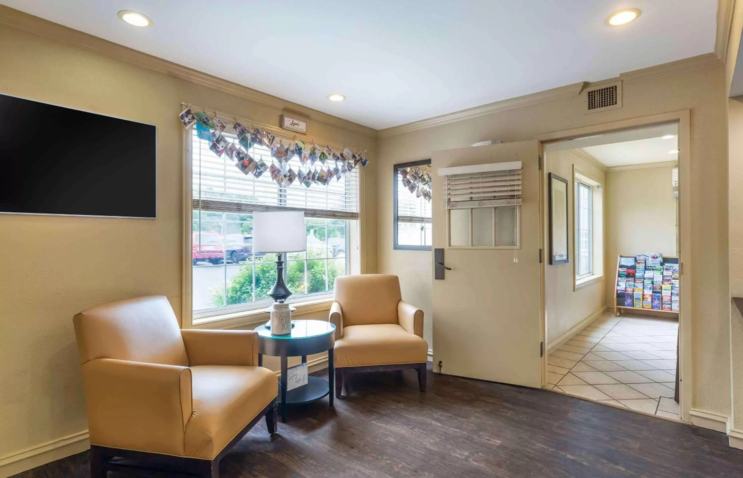 Lobby or reception, Seating Area in Extended Stay America Suites - Boston - Marlborough