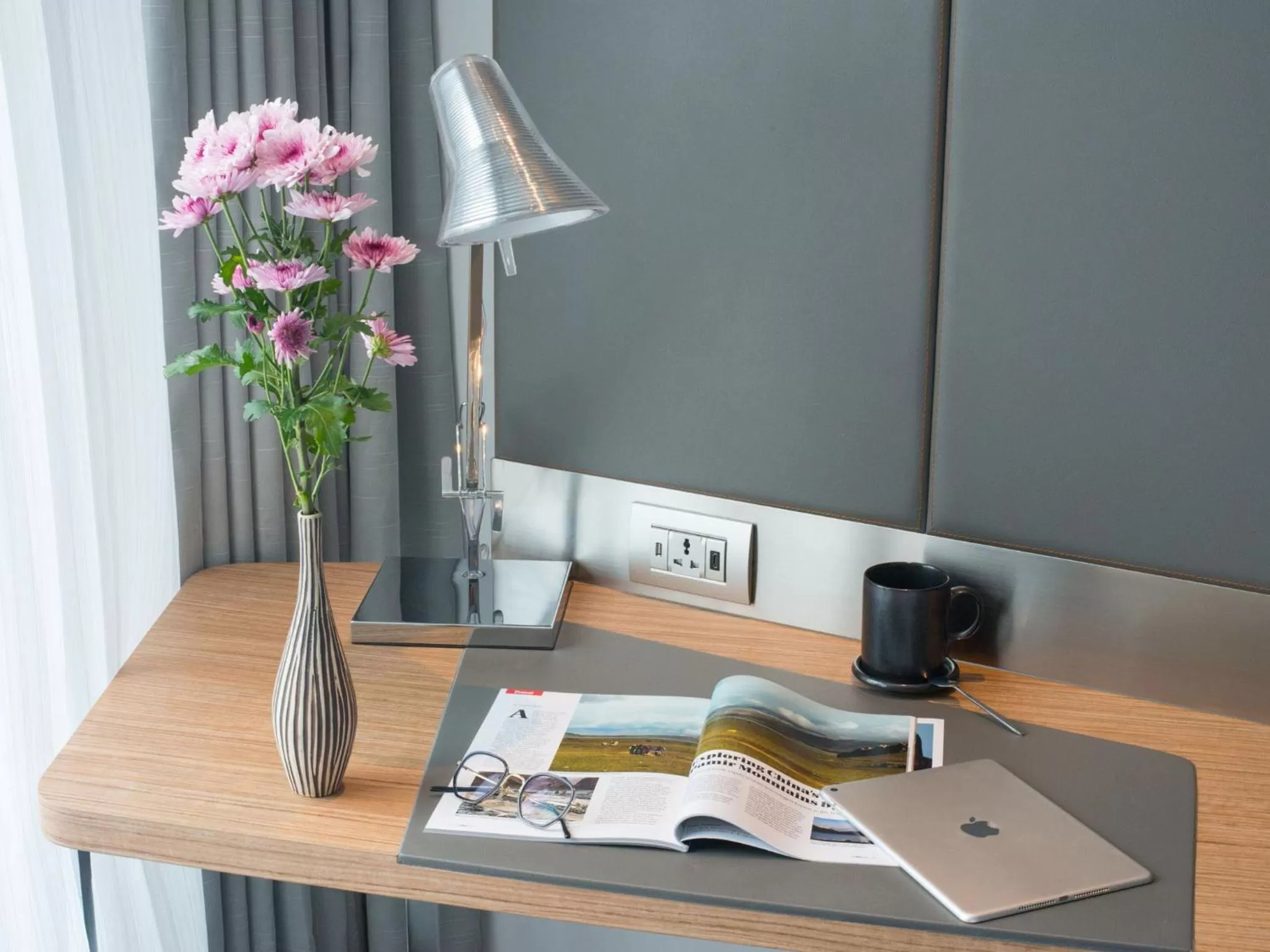 Seating area in Novotel Bangkok Sukhumvit 4