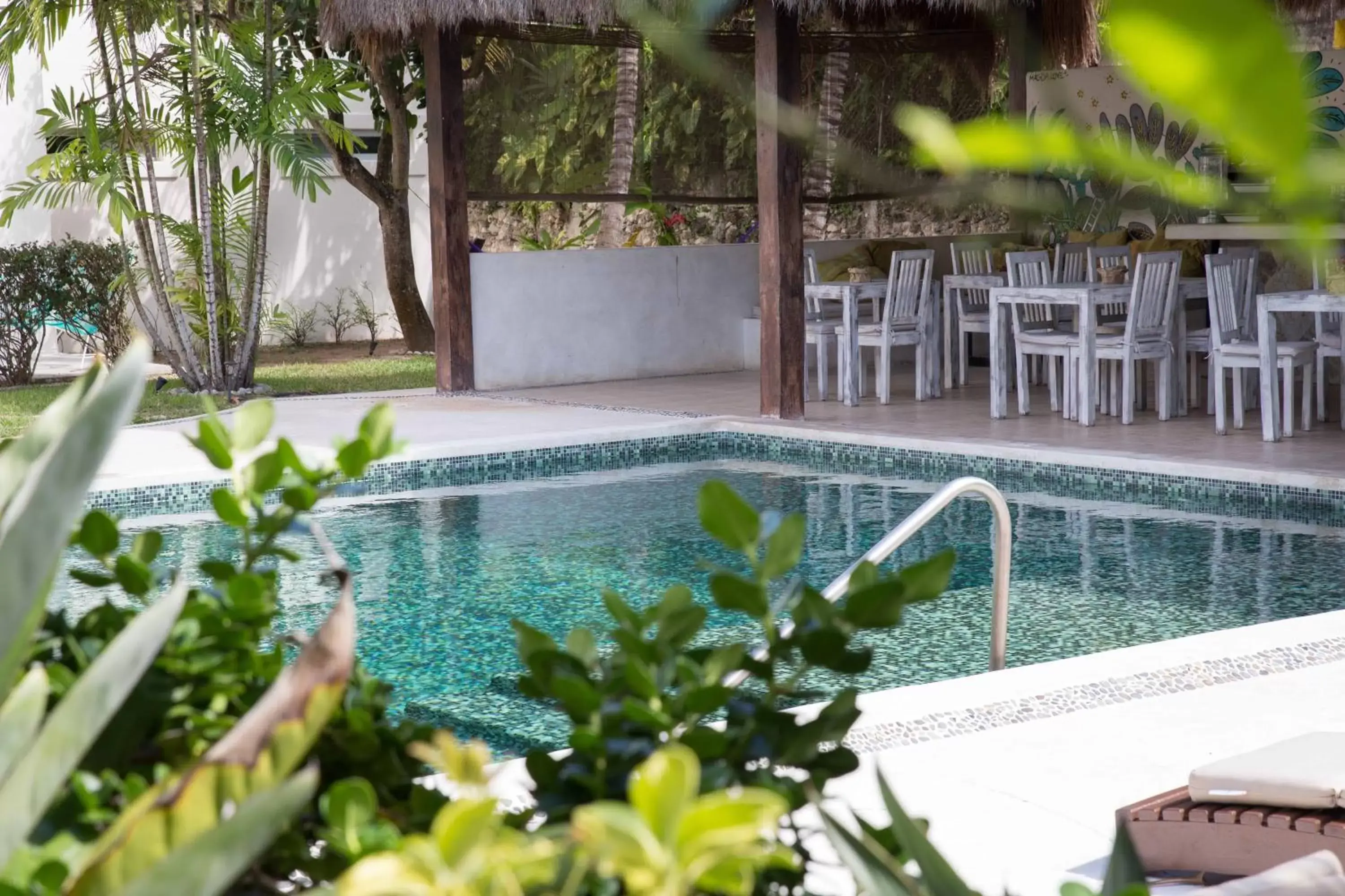 Living room, Swimming Pool in Villas H2O