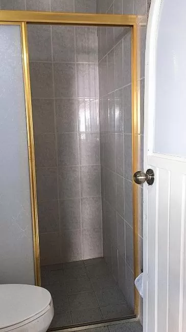 Shower in Hotel Posada San Rafael