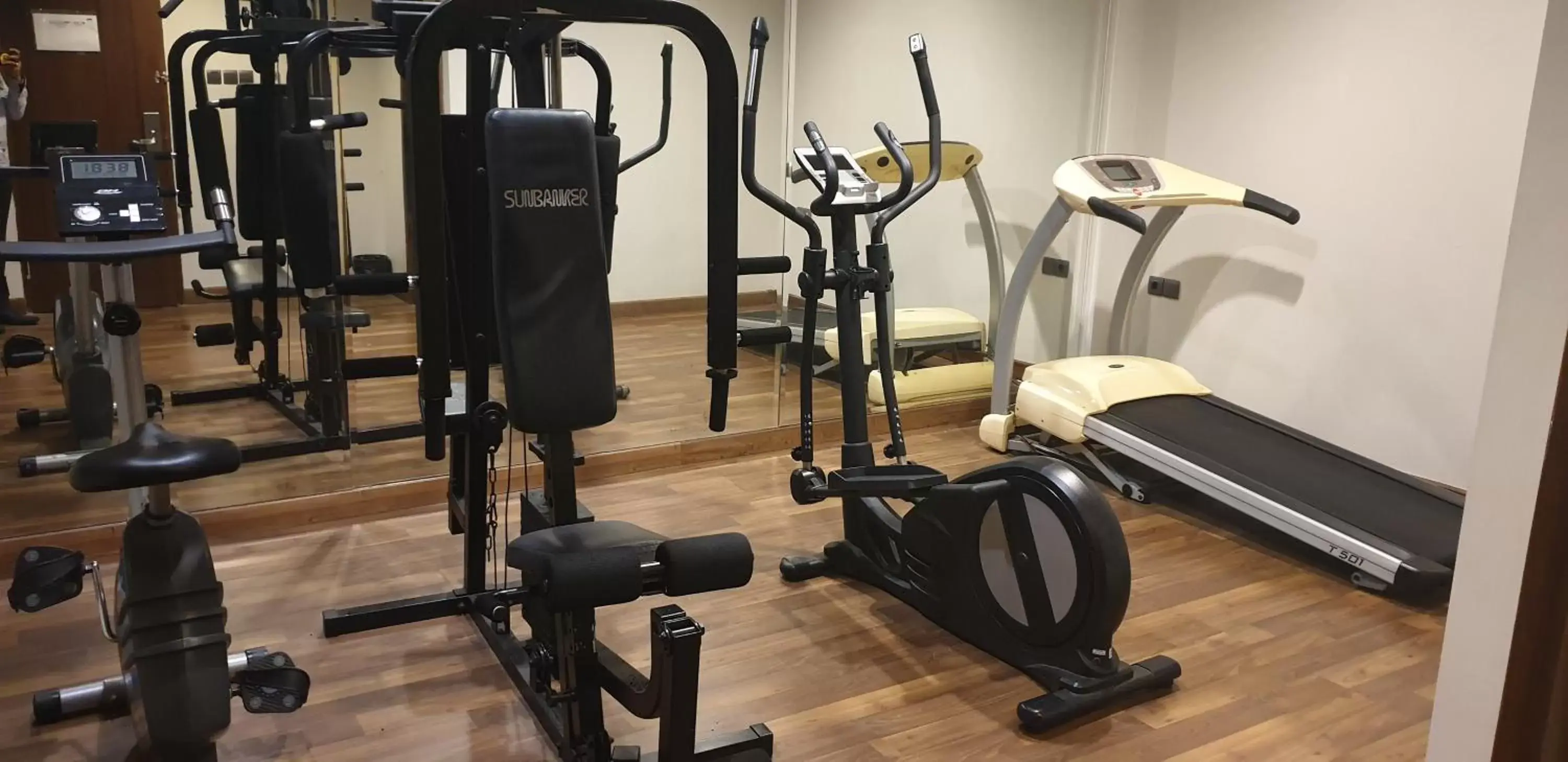 Fitness centre/facilities, Fitness Center/Facilities in Rivoli Hotel Jakarta