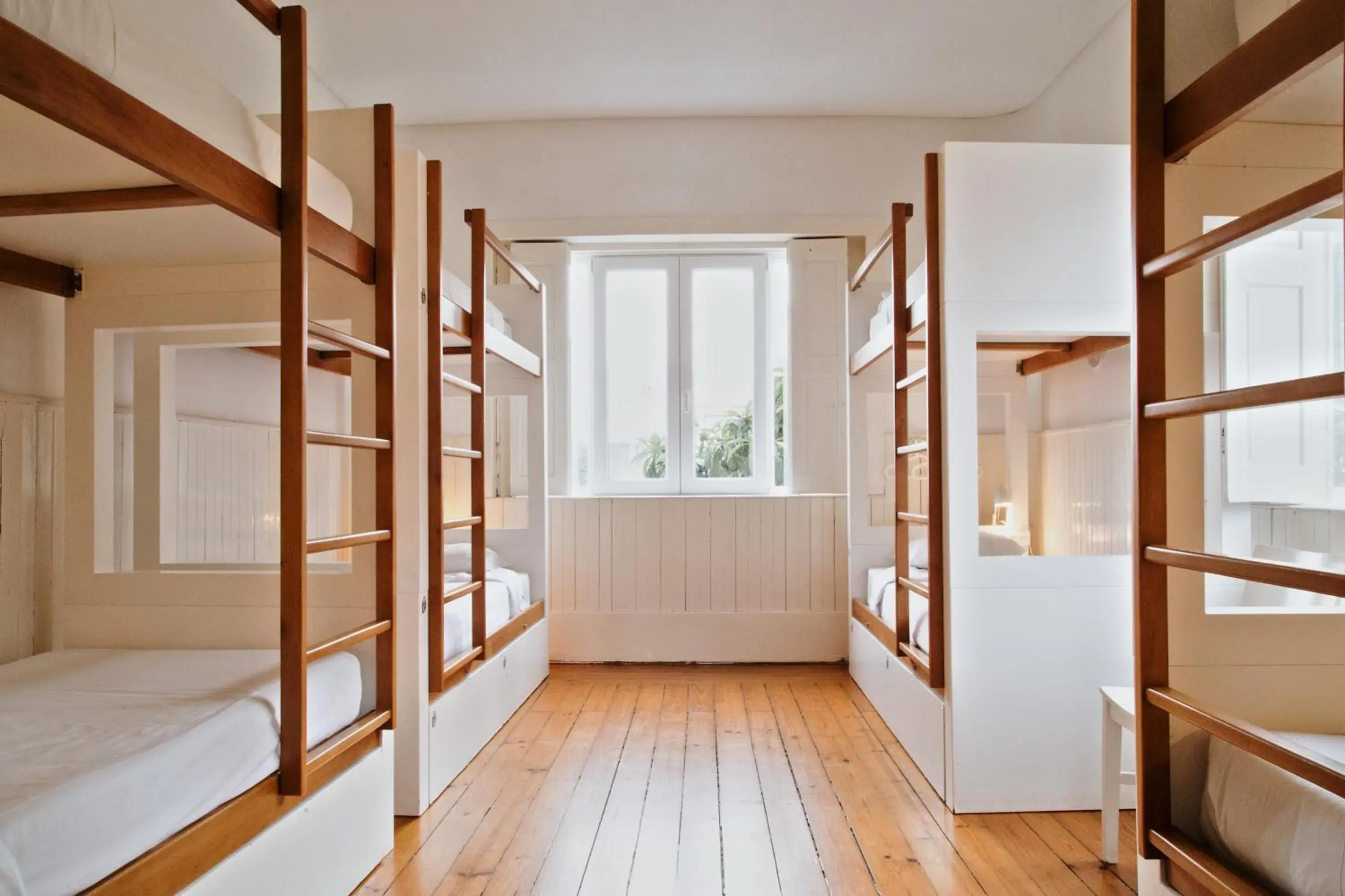 Photo of the whole room, Bunk Bed in Porto Spot Hostel