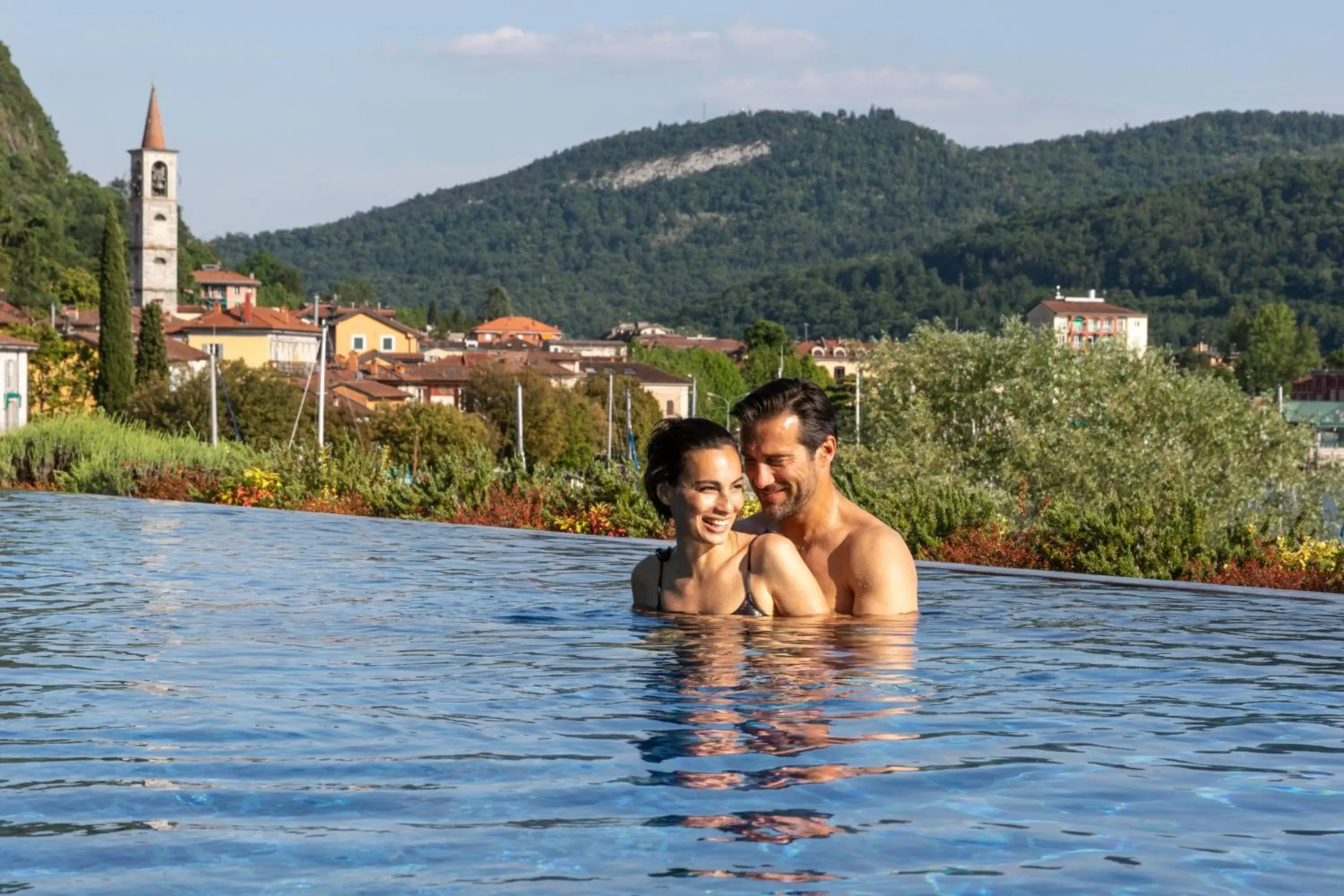 Lake view, Swimming Pool in Hotel de Charme Laveno