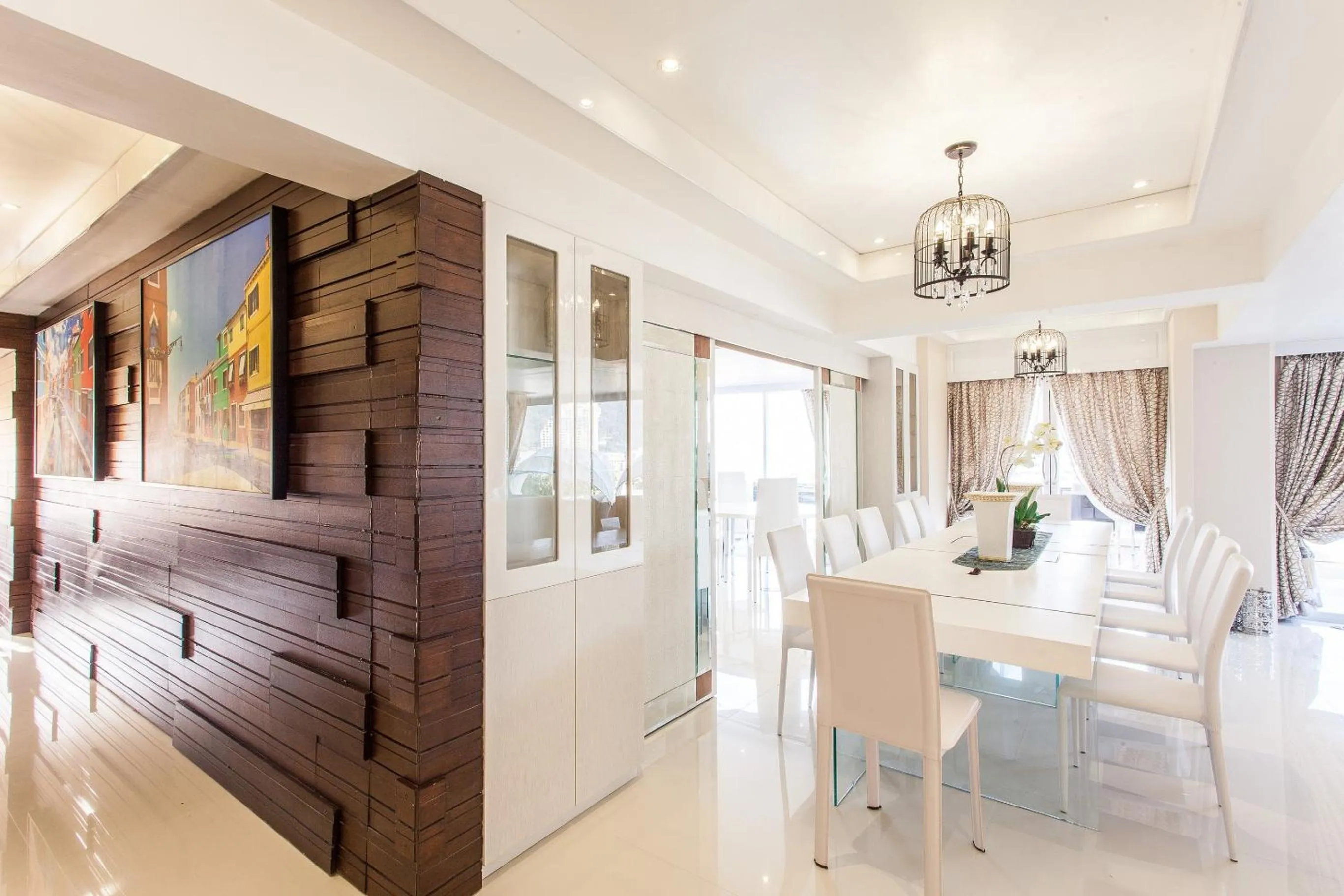 Dining area in Patong Heritage Hotel Phuket - SHA Extra Plus