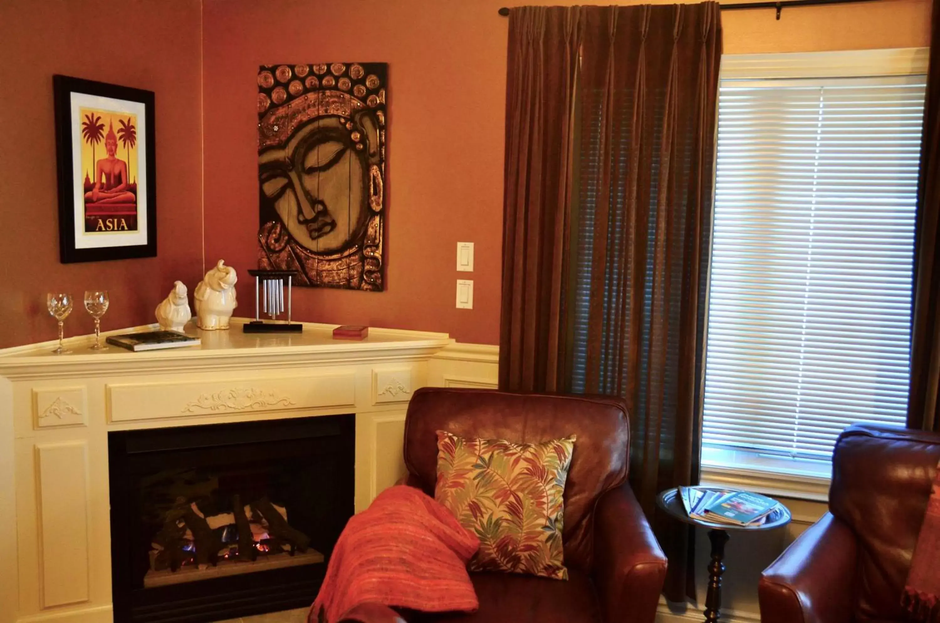 flat iron, Seating Area in Explorer House Bed & Breakfast