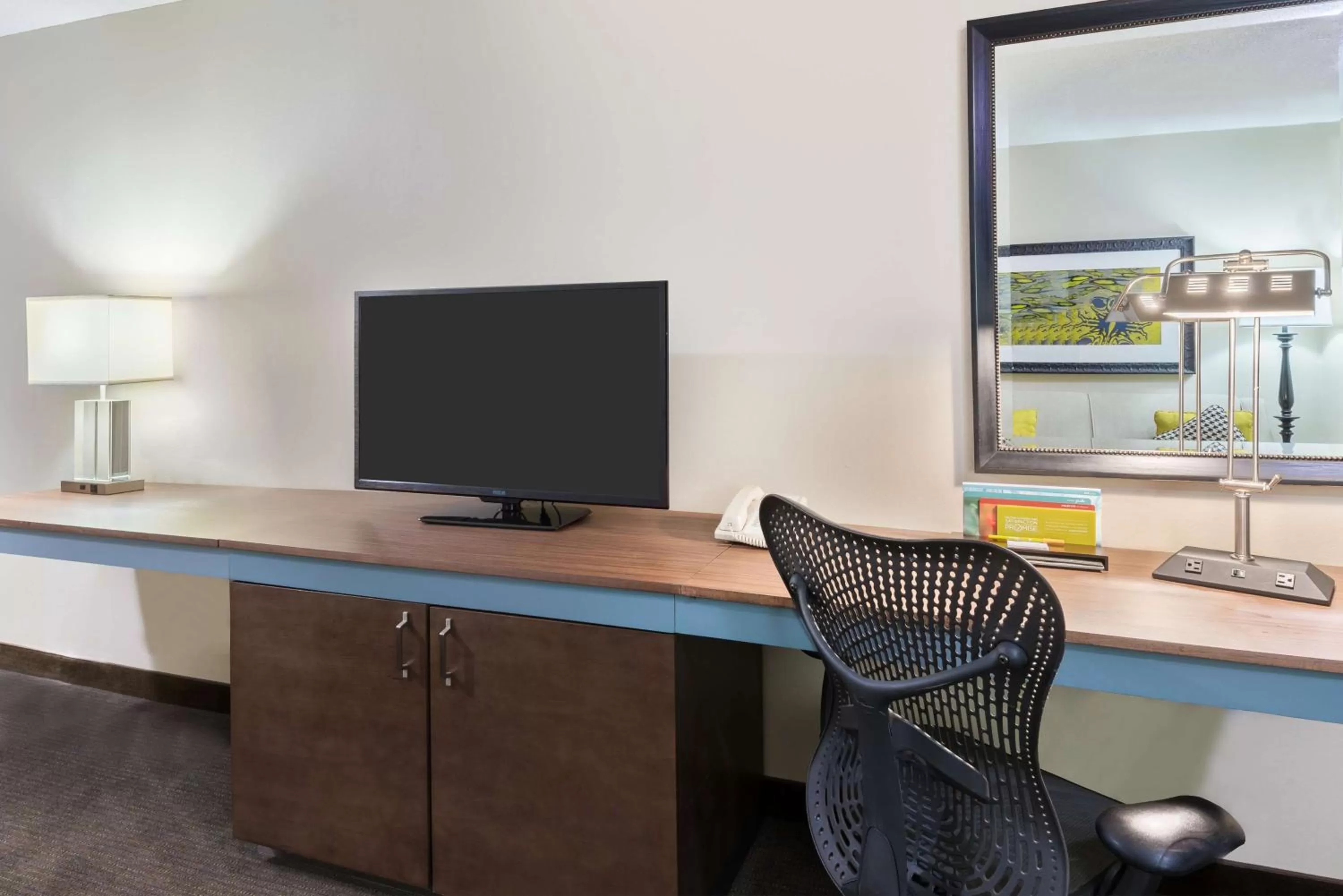 Bedroom in Hilton Garden Inn Westbury