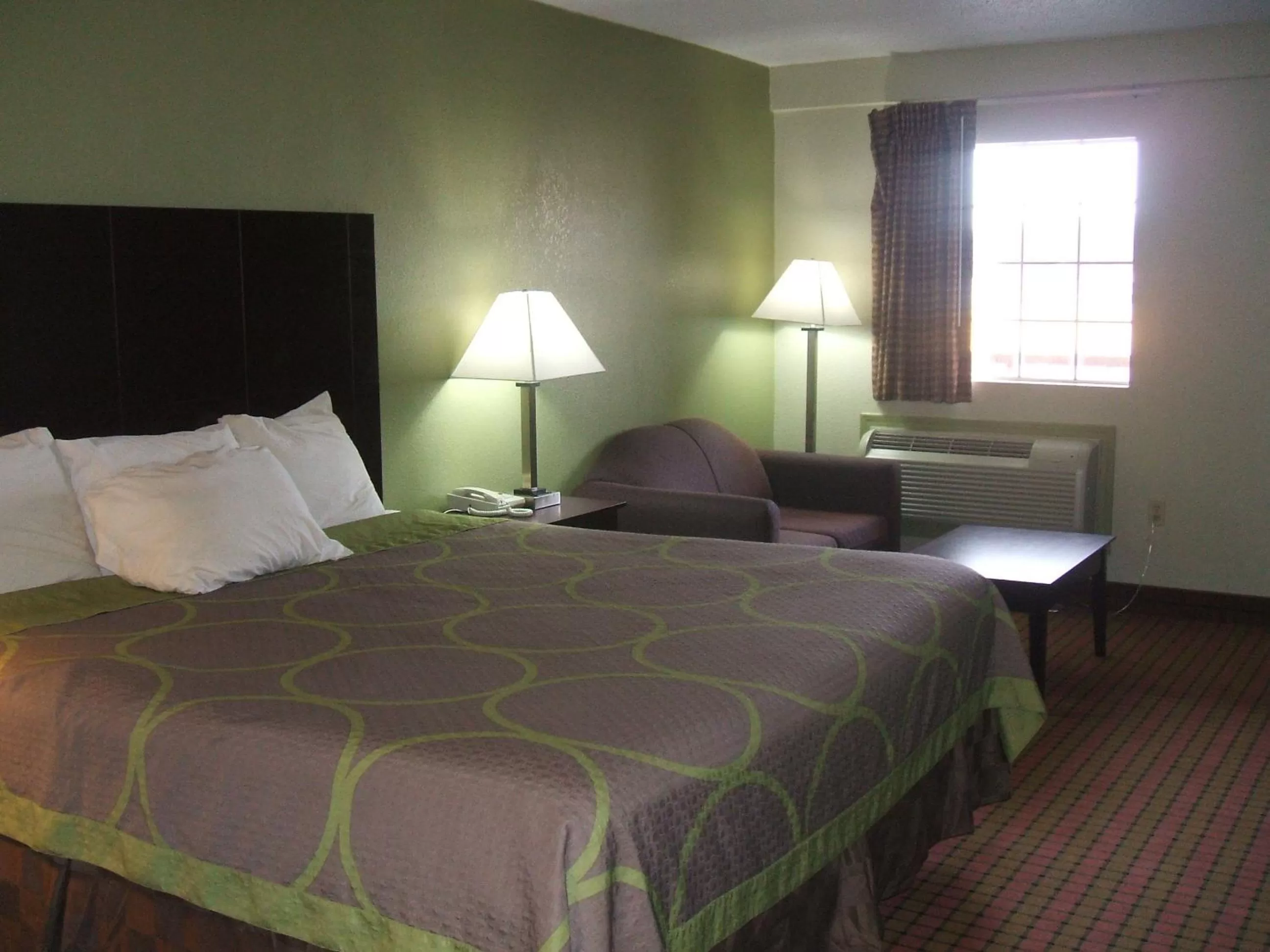 Bed in Super 8 by Wyndham Monticello AR