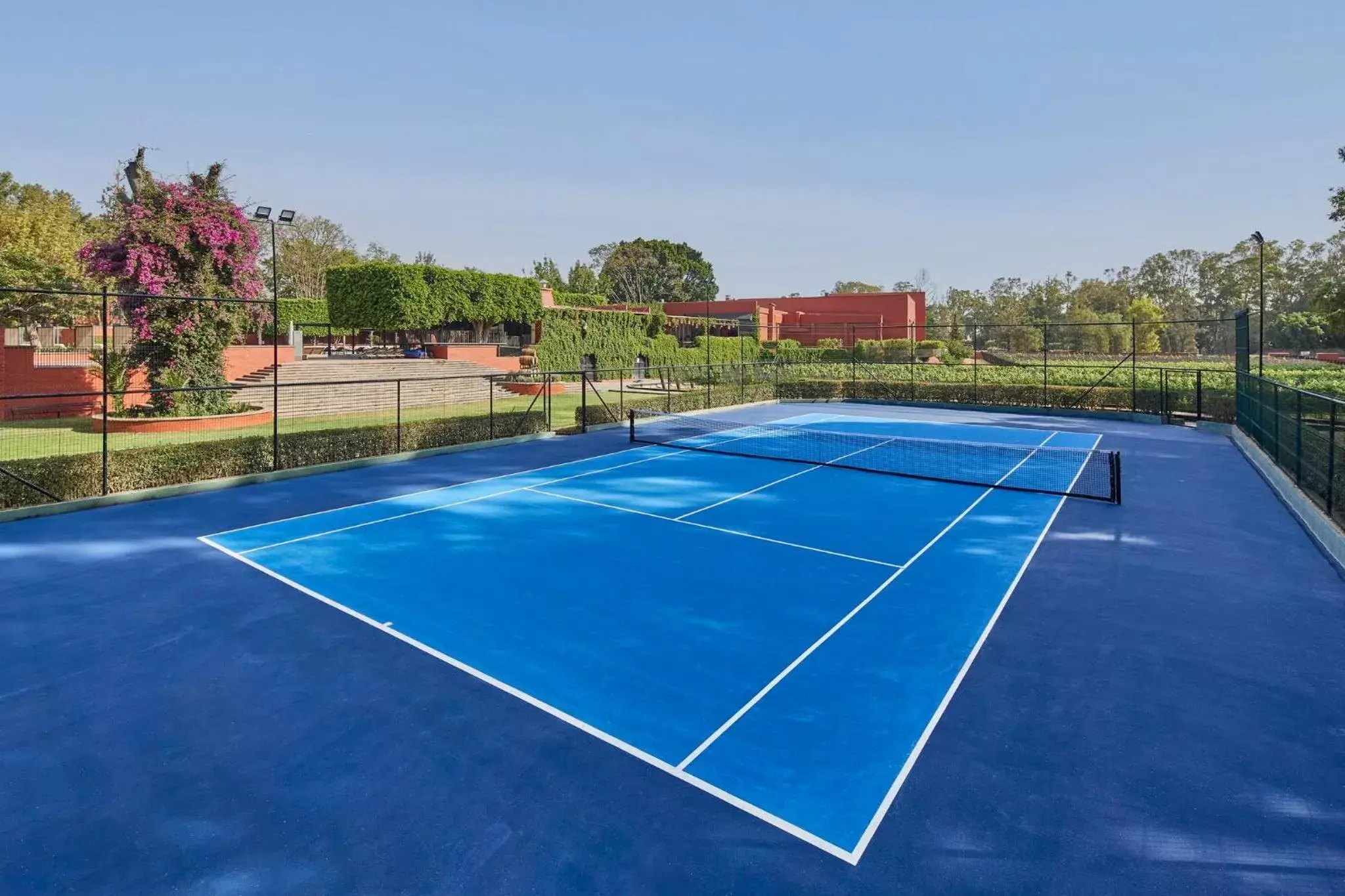 Tennis court, Tennis/Squash in Fiesta Americana Hacienda Galindo Resort & Spa