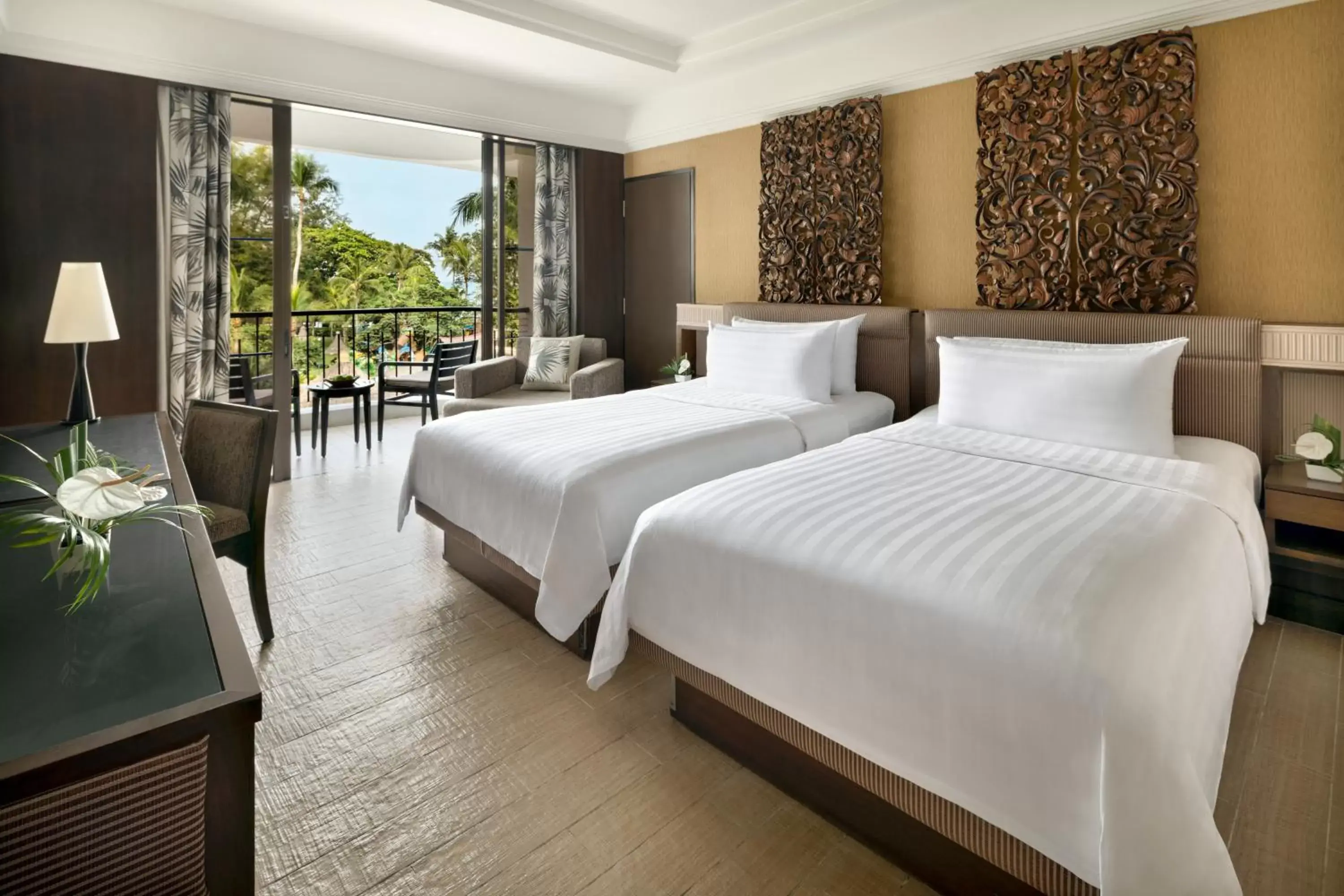 Bed in Shangri-La Golden Sands, Penang