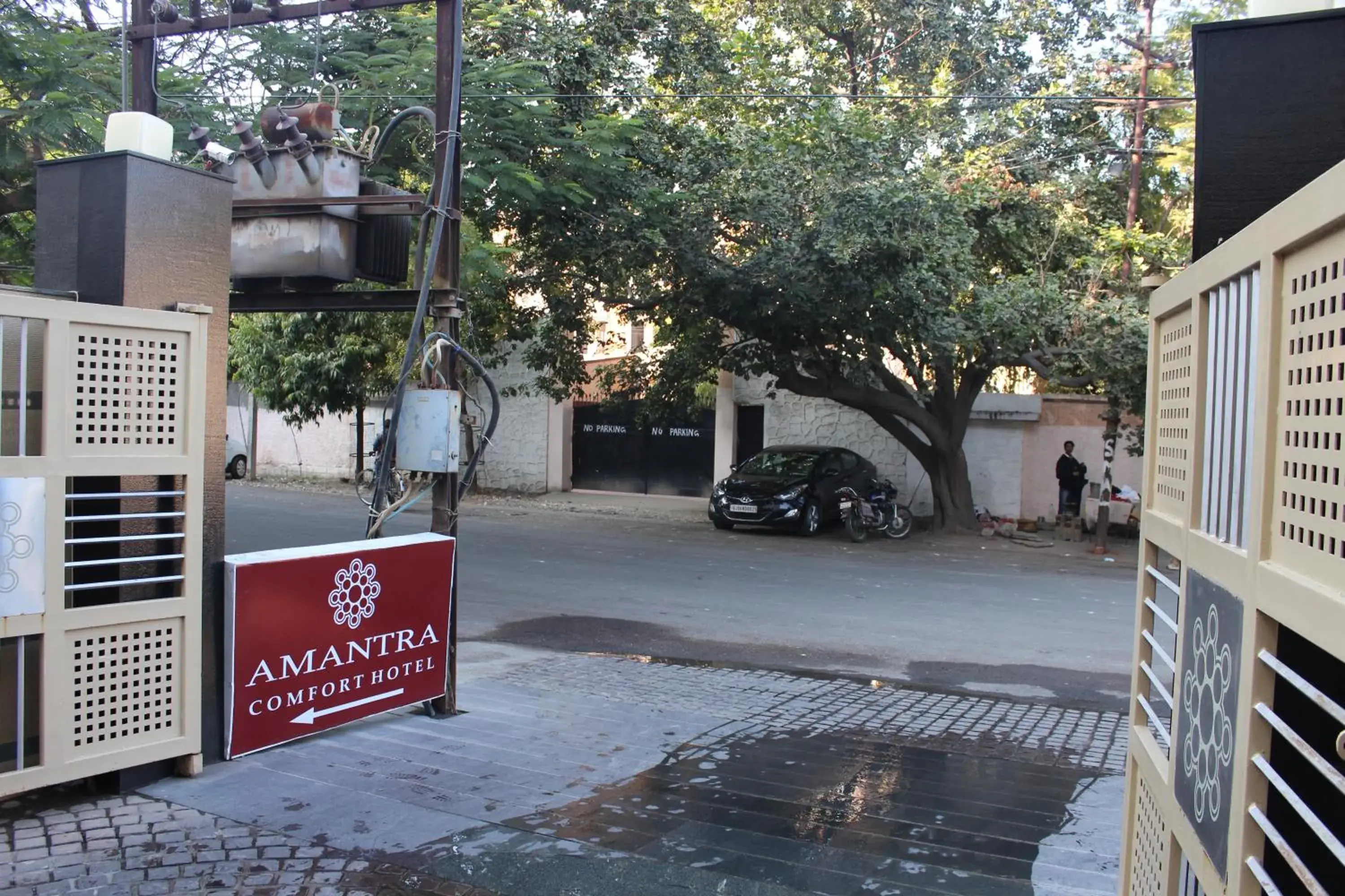 Parking in Amantra Comfort Hotel