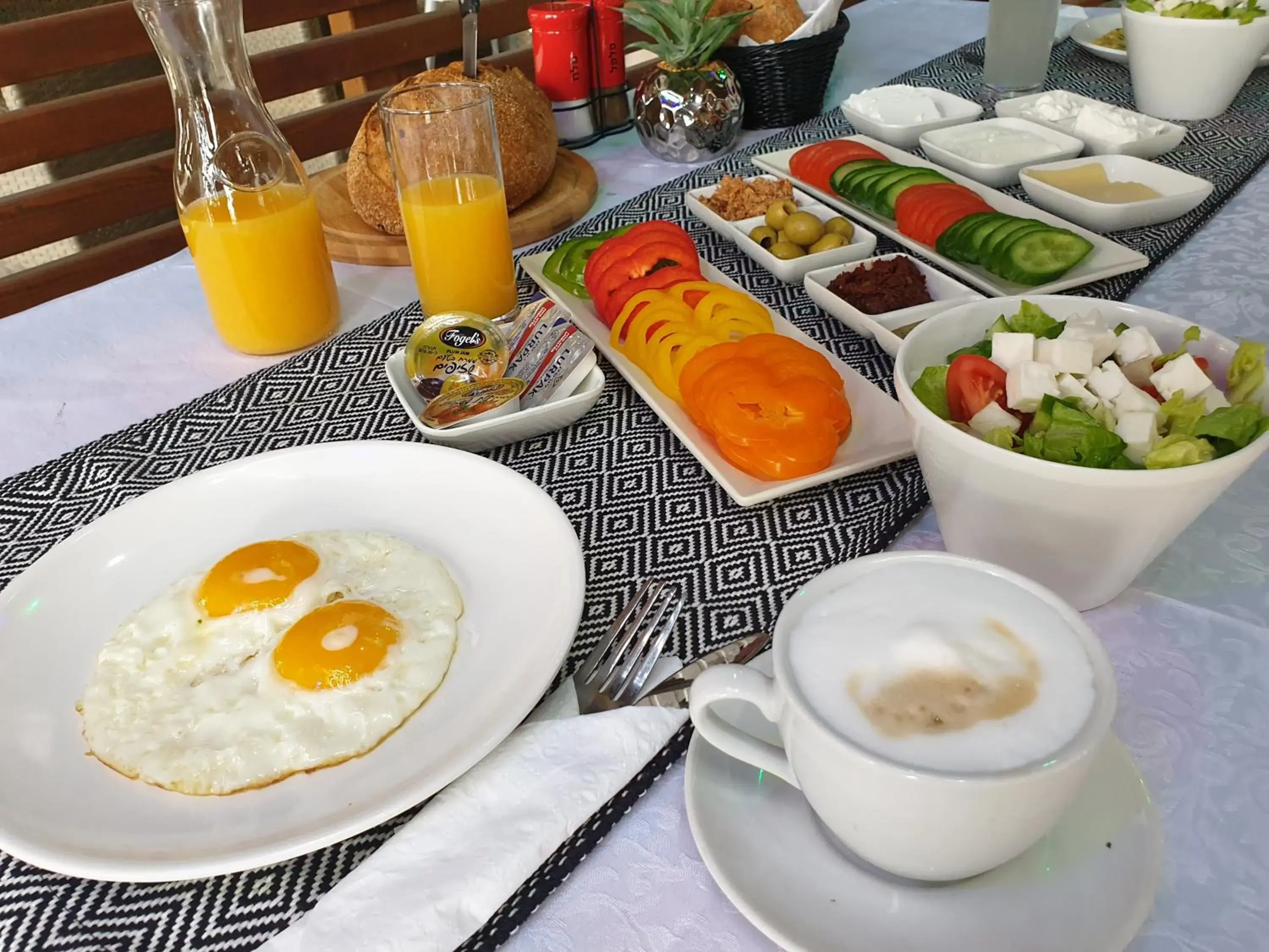 Breakfast in Spat Hotel Ashdod