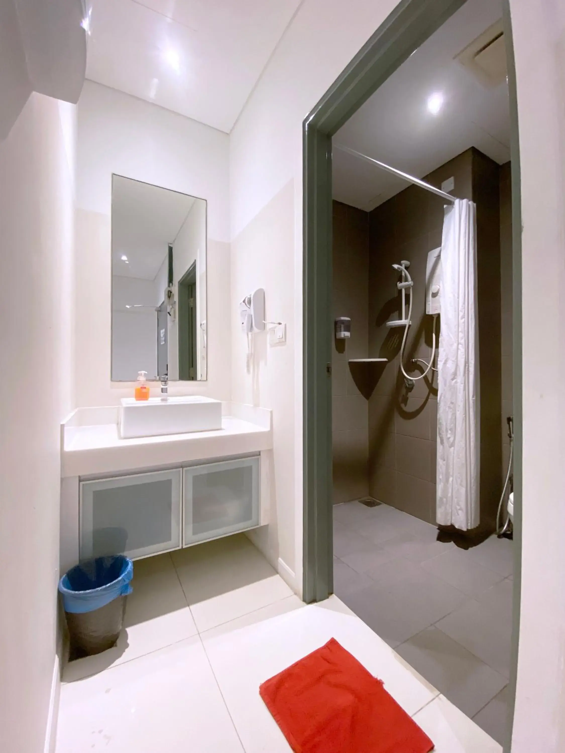 Bathroom in Mercu Summer Suite KLCC @ Penguin Homes