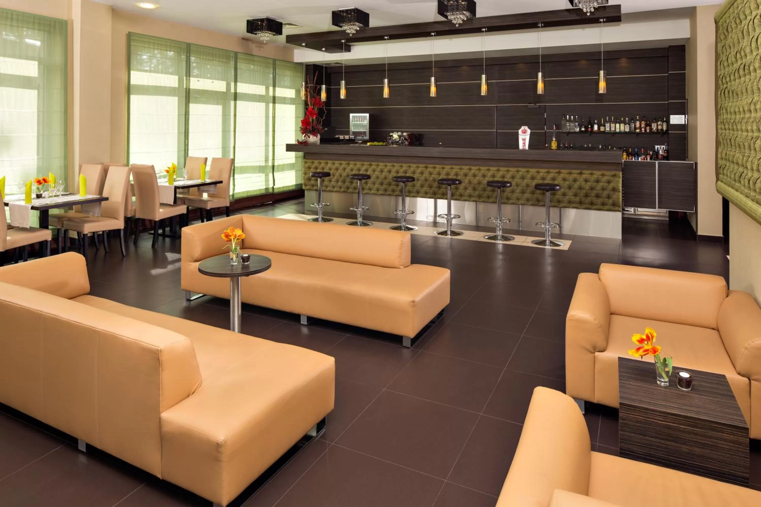 Lounge or bar in Z-Hotel Business & Spa