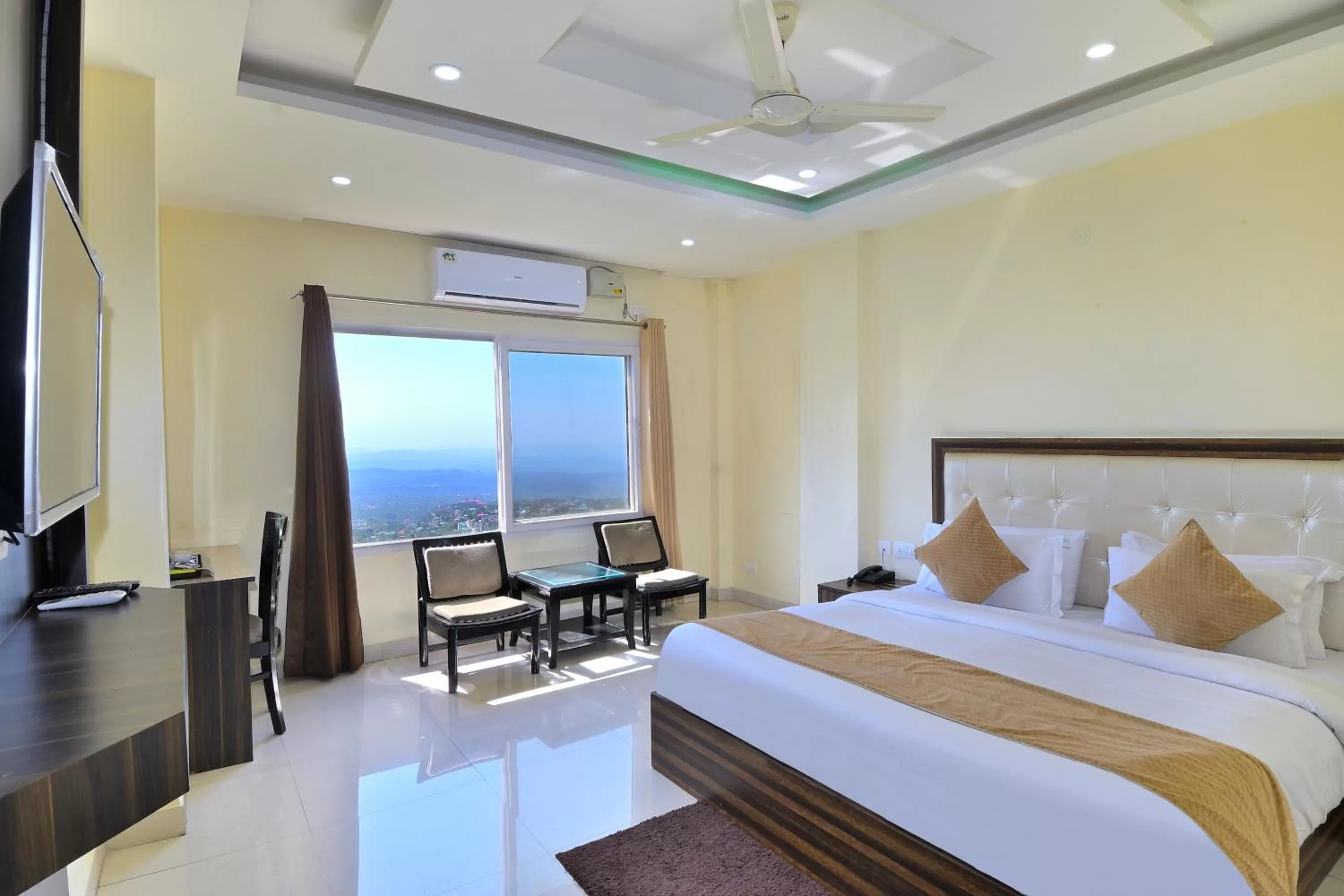 Bedroom, Bed in Hotel Bliss Valley - Hotel in Dharamshala