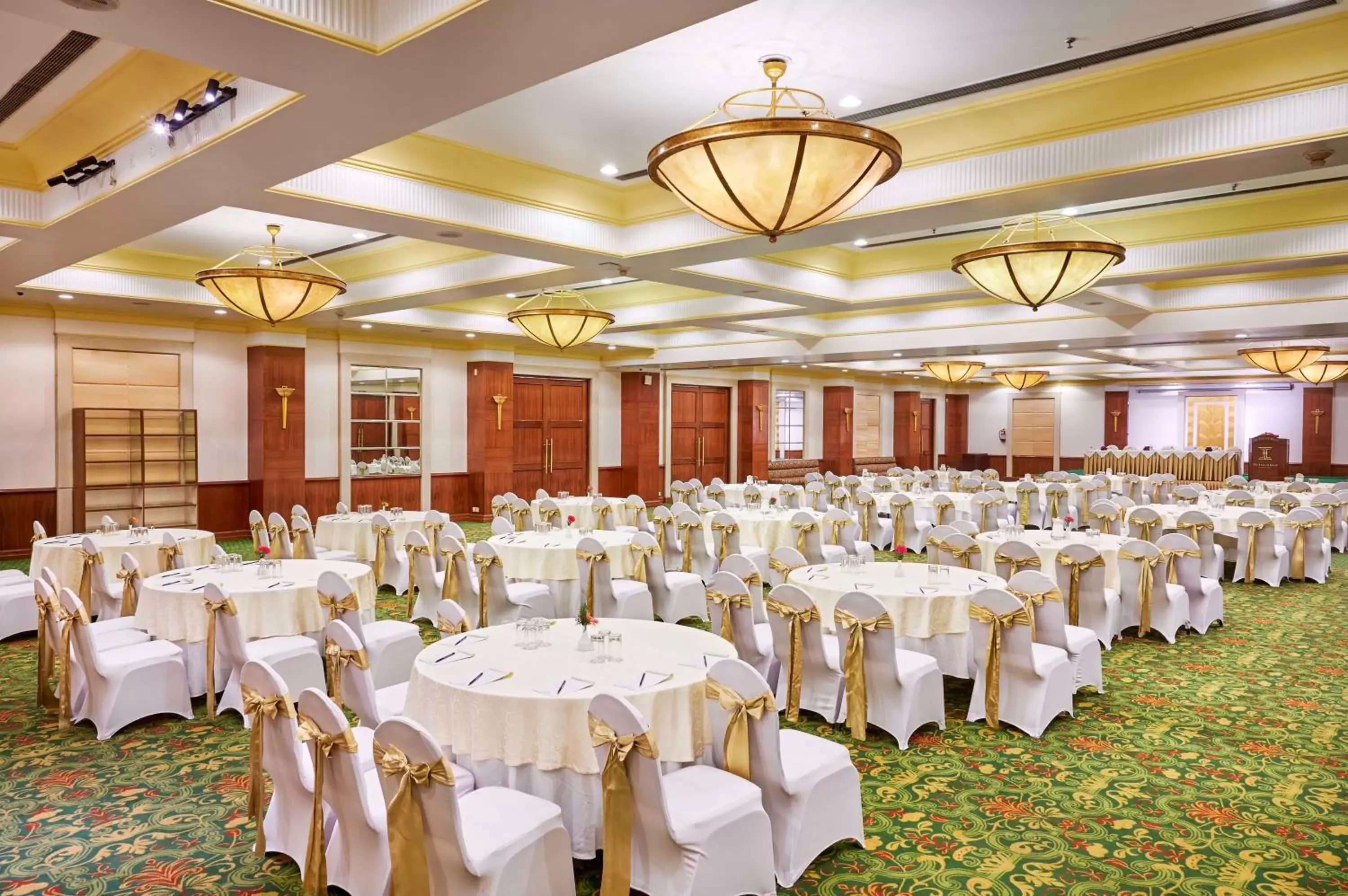 Business facilities, Banquet Facilities in The Everest Hotel