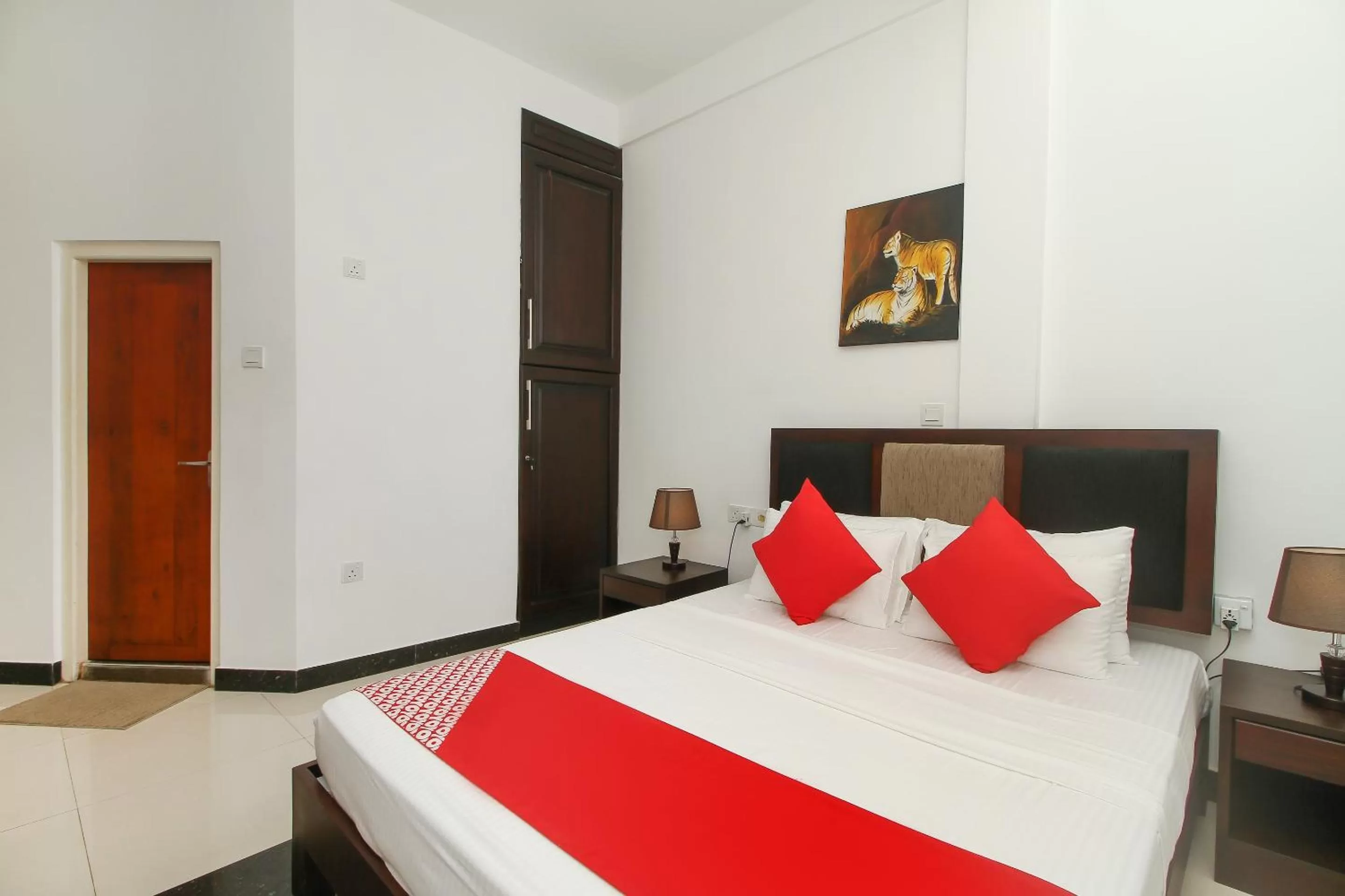 Bedroom, Bed in Hotel 198 Negombo