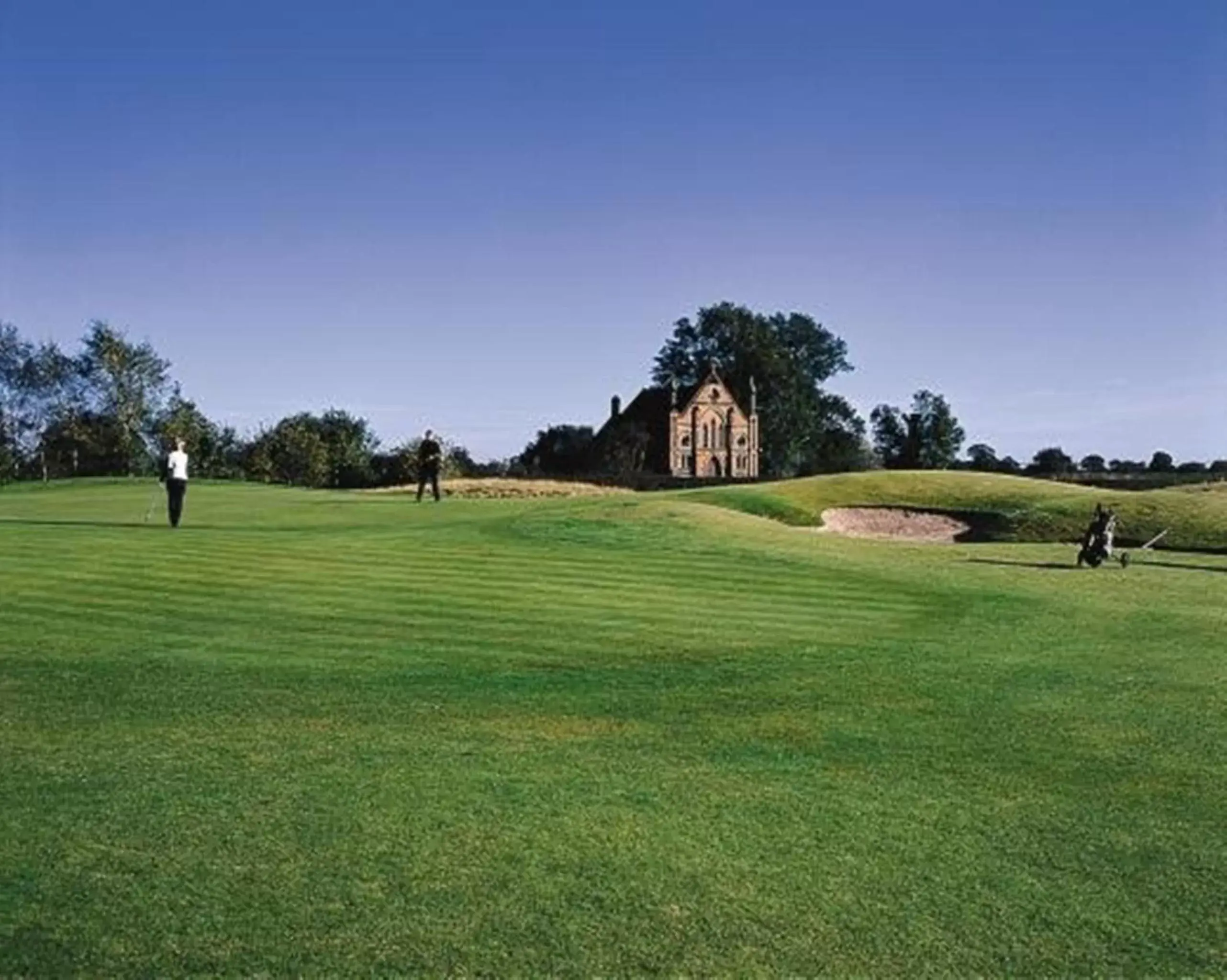 Golfcourse, Property Building in Wychwood Park Hotel and Golf Club
