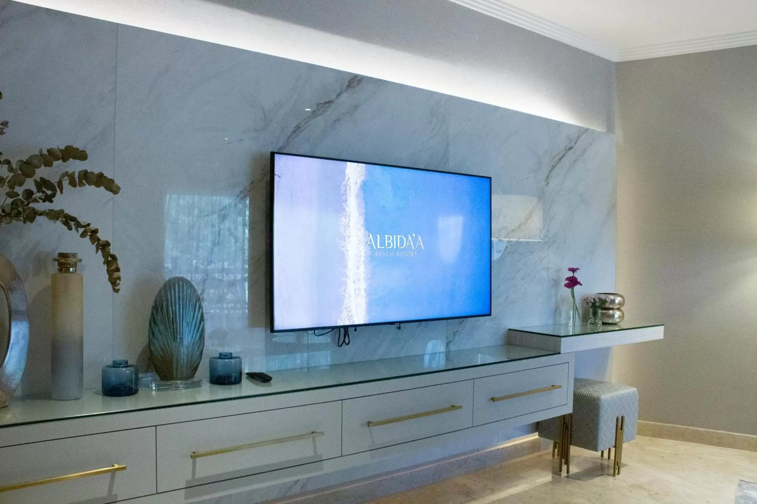 TV and multimedia, TV/Entertainment Center in Argan Al Bidaa Hotel and Resort , Kuwait