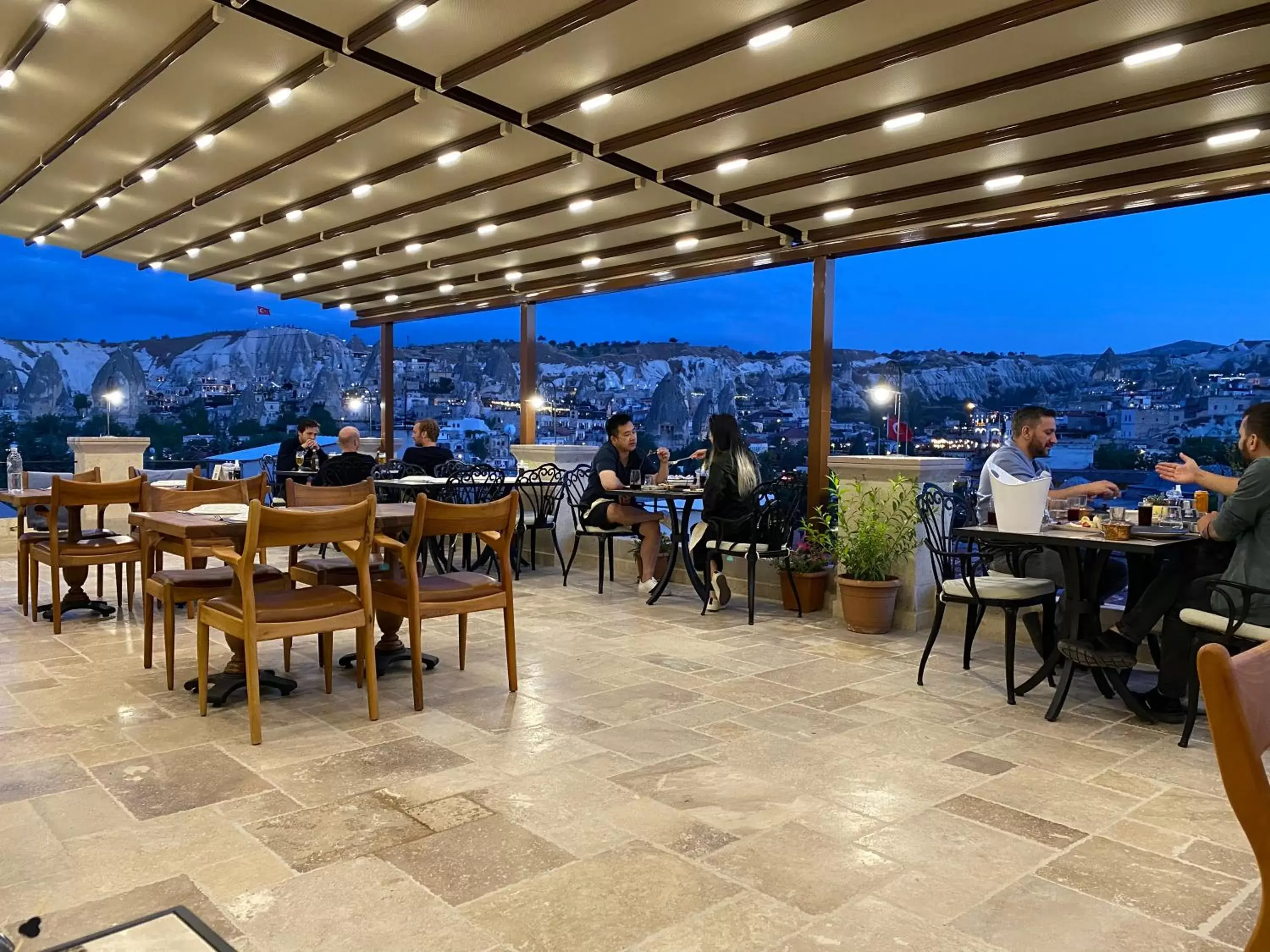 Restaurant/places to eat in Cratus Stone Palace Restaurant/places to eat in Cratus Stone Palace